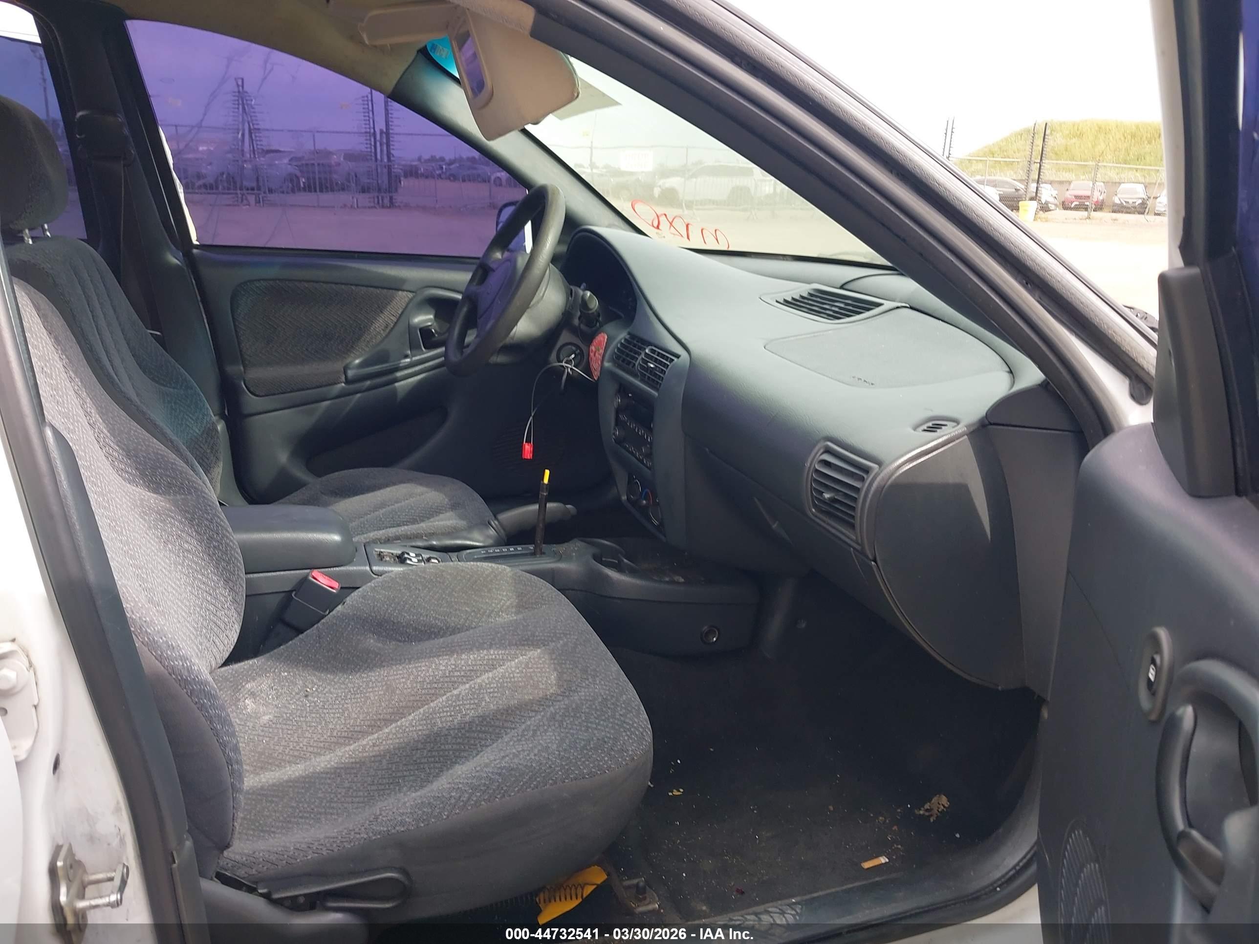 CHEVROLET CAVALIER image 5