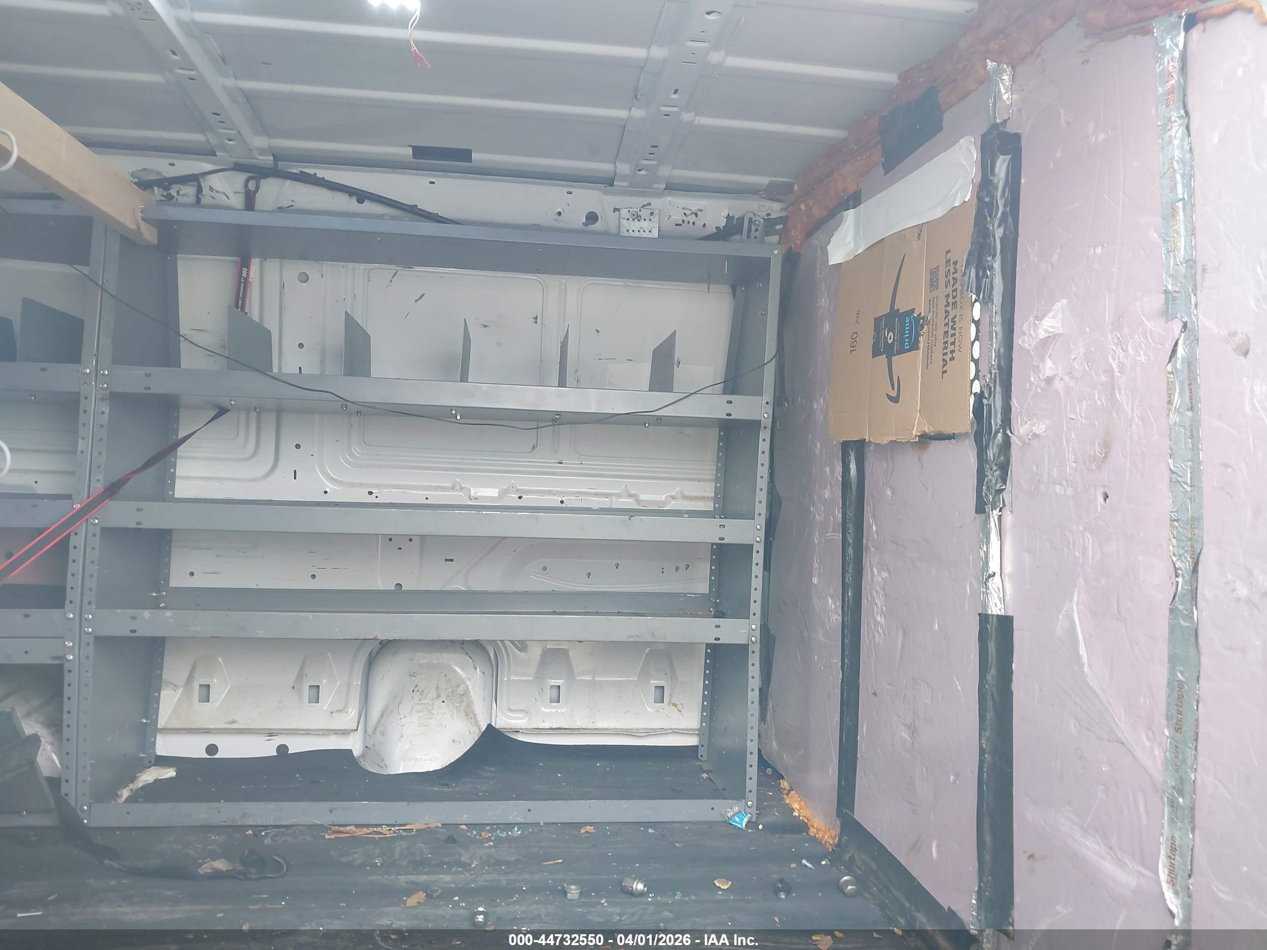 FORD E-250 image 8