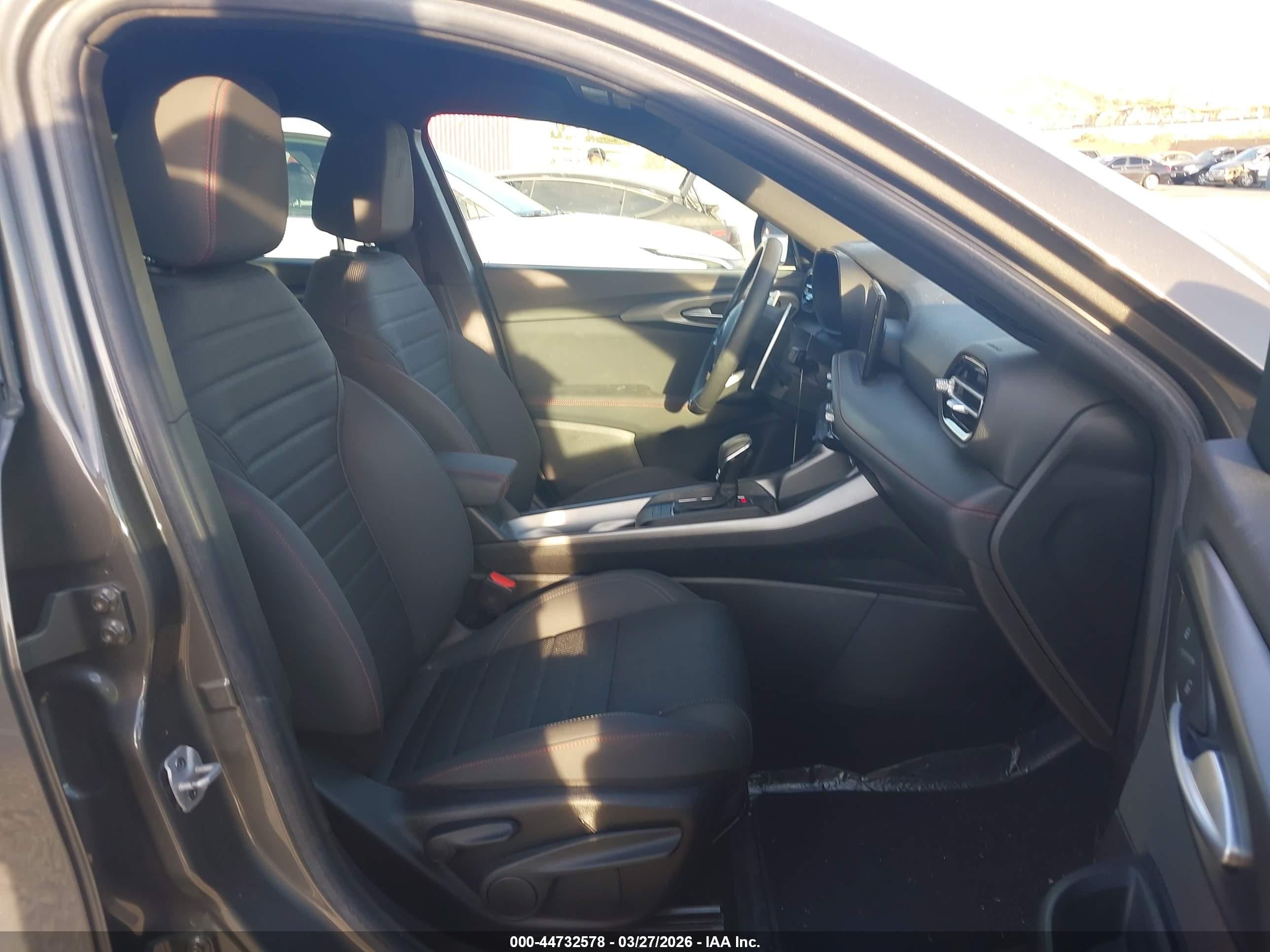 DODGE HORNET image 5