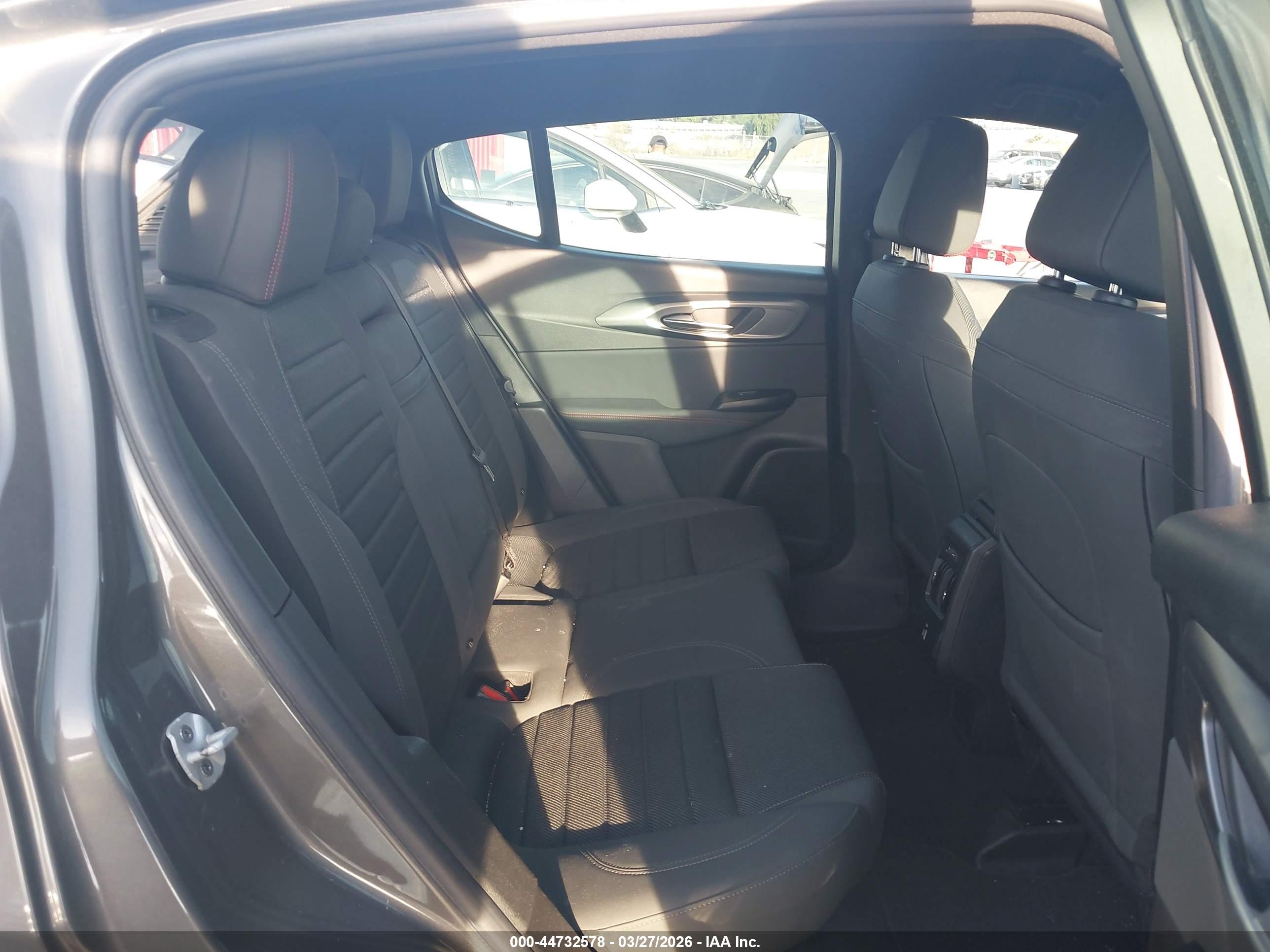 DODGE HORNET image 8