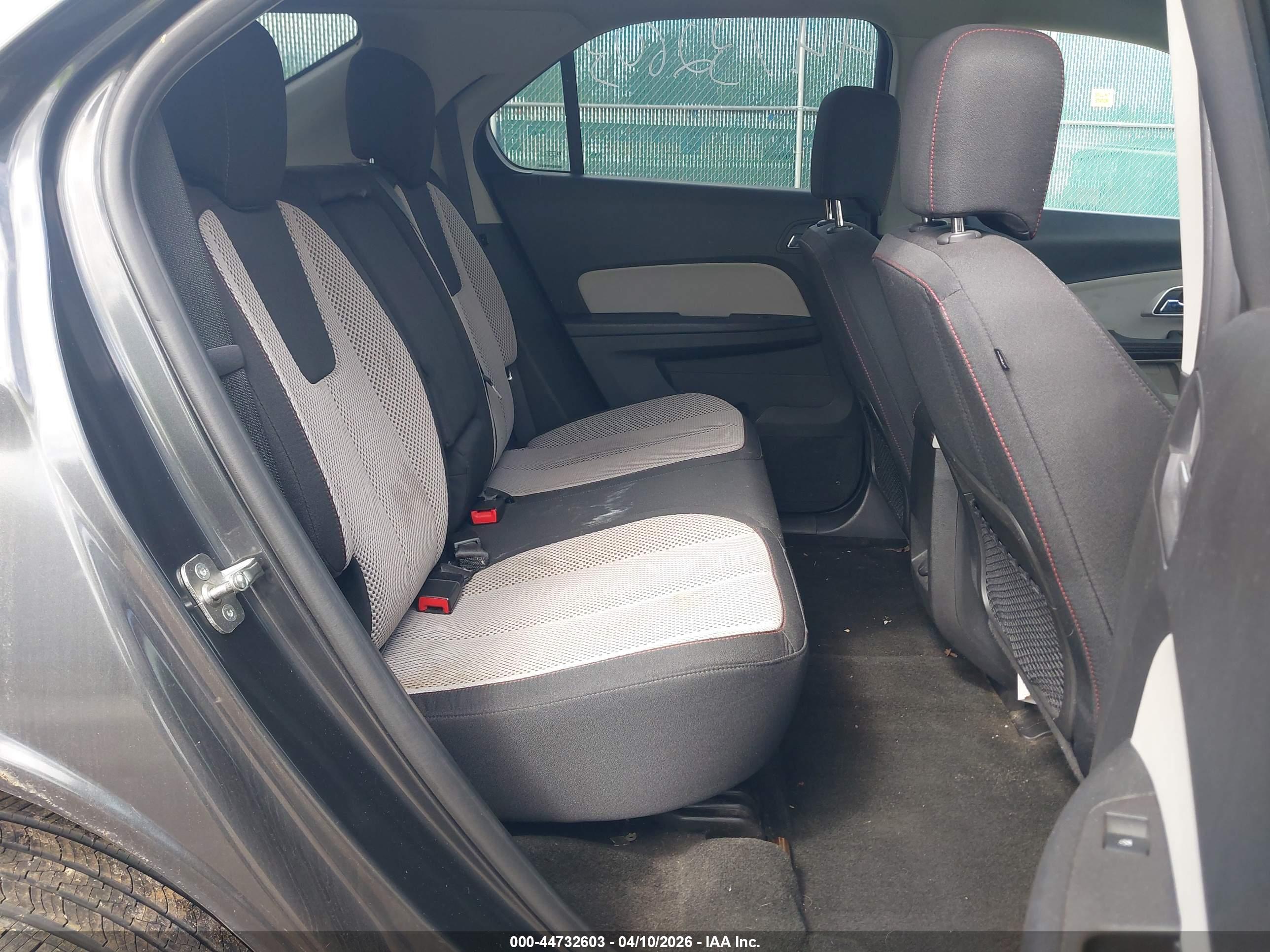 CHEVROLET EQUINOX image 8
