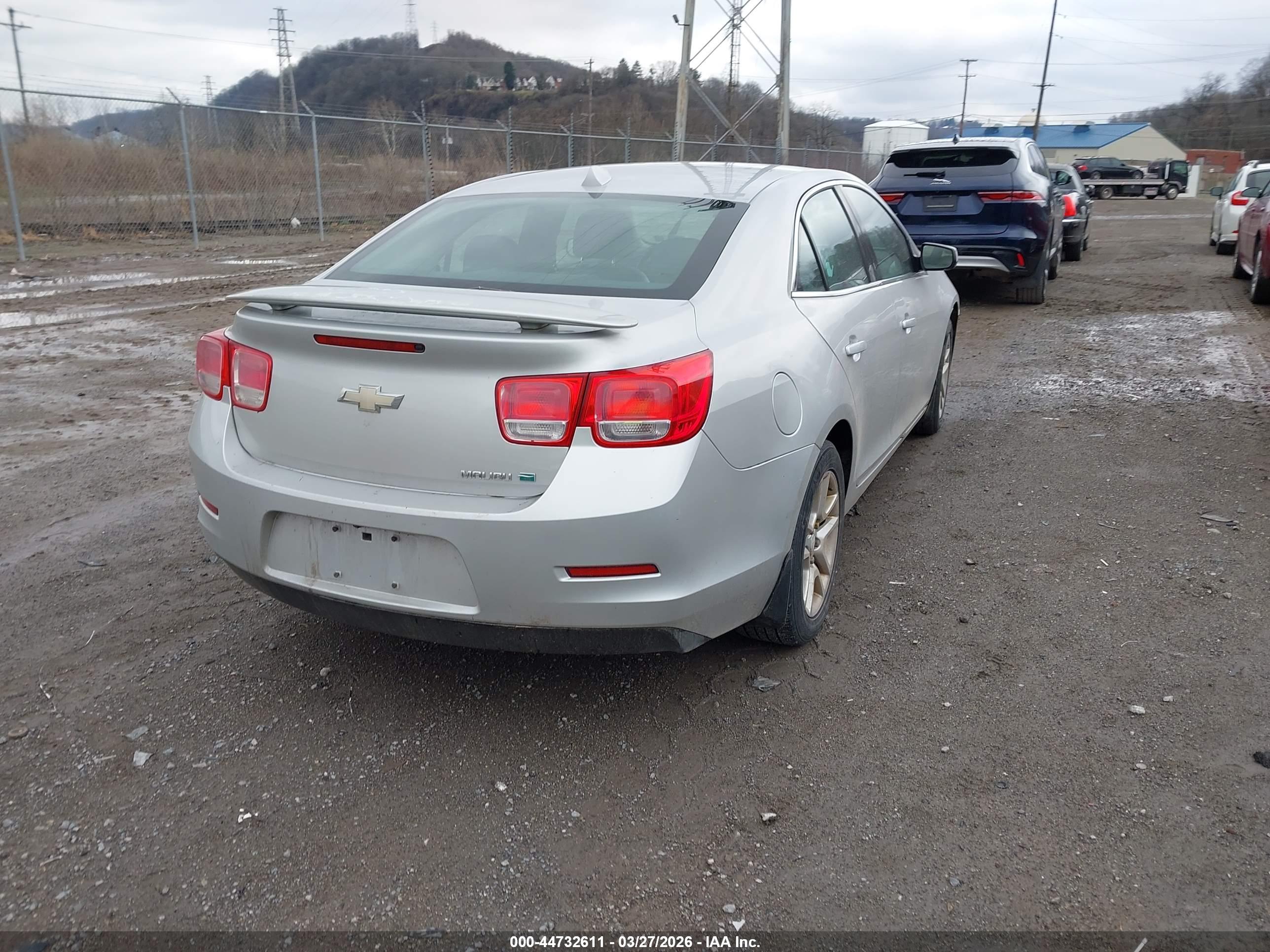 CHEVROLET MALIBU image 4
