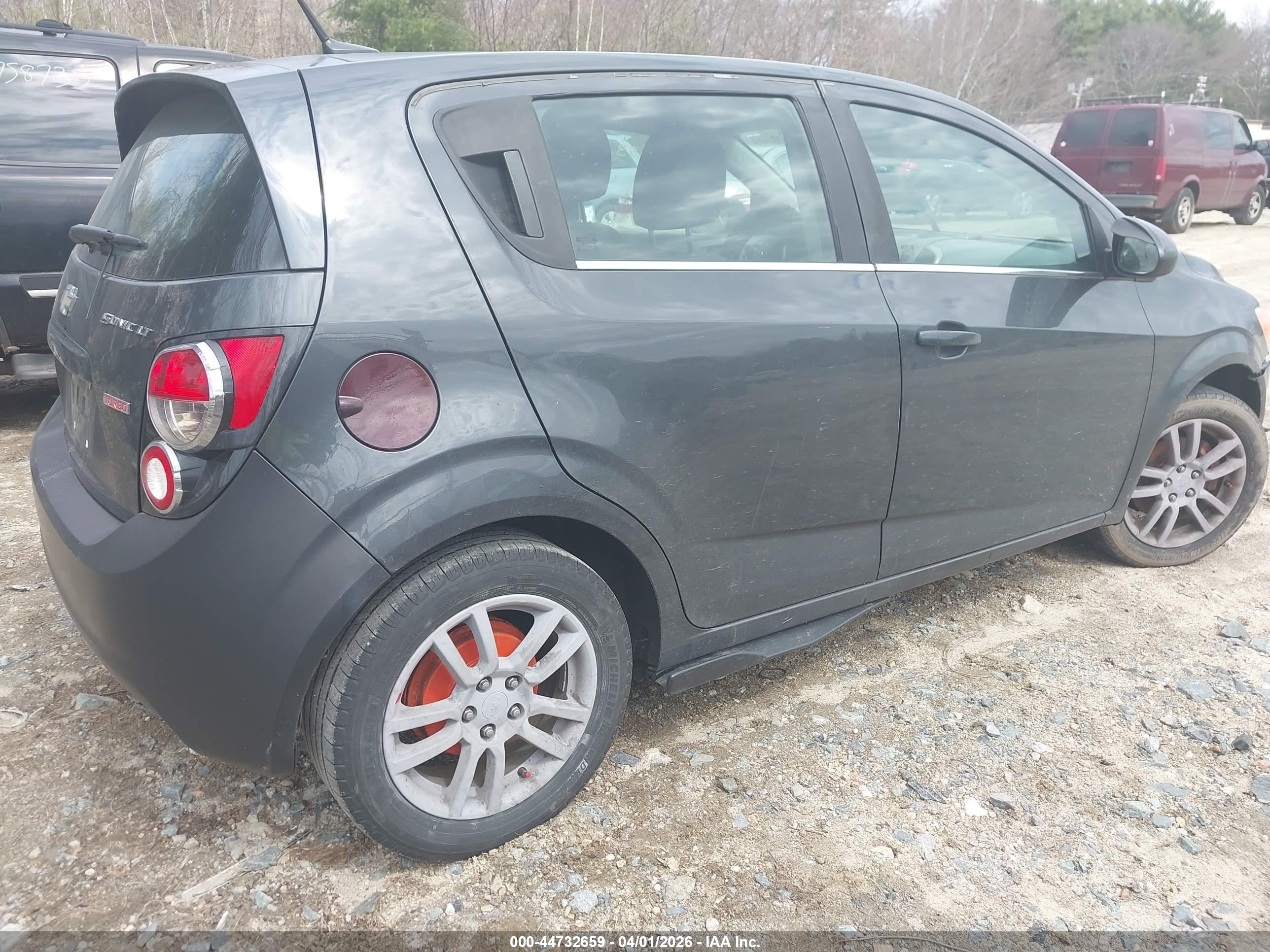 CHEVROLET SONIC image 4