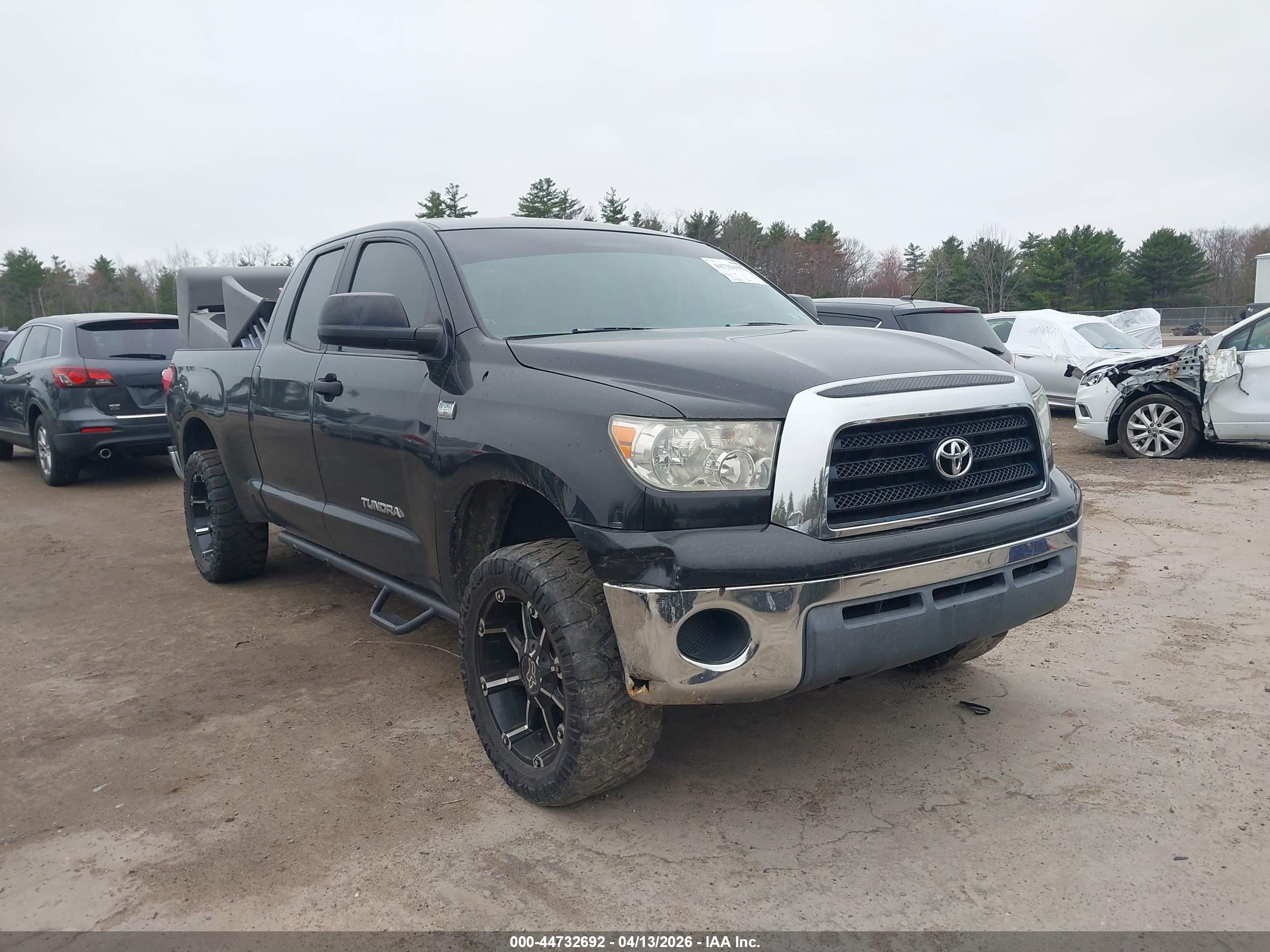 TOYOTA TUNDRA image 6