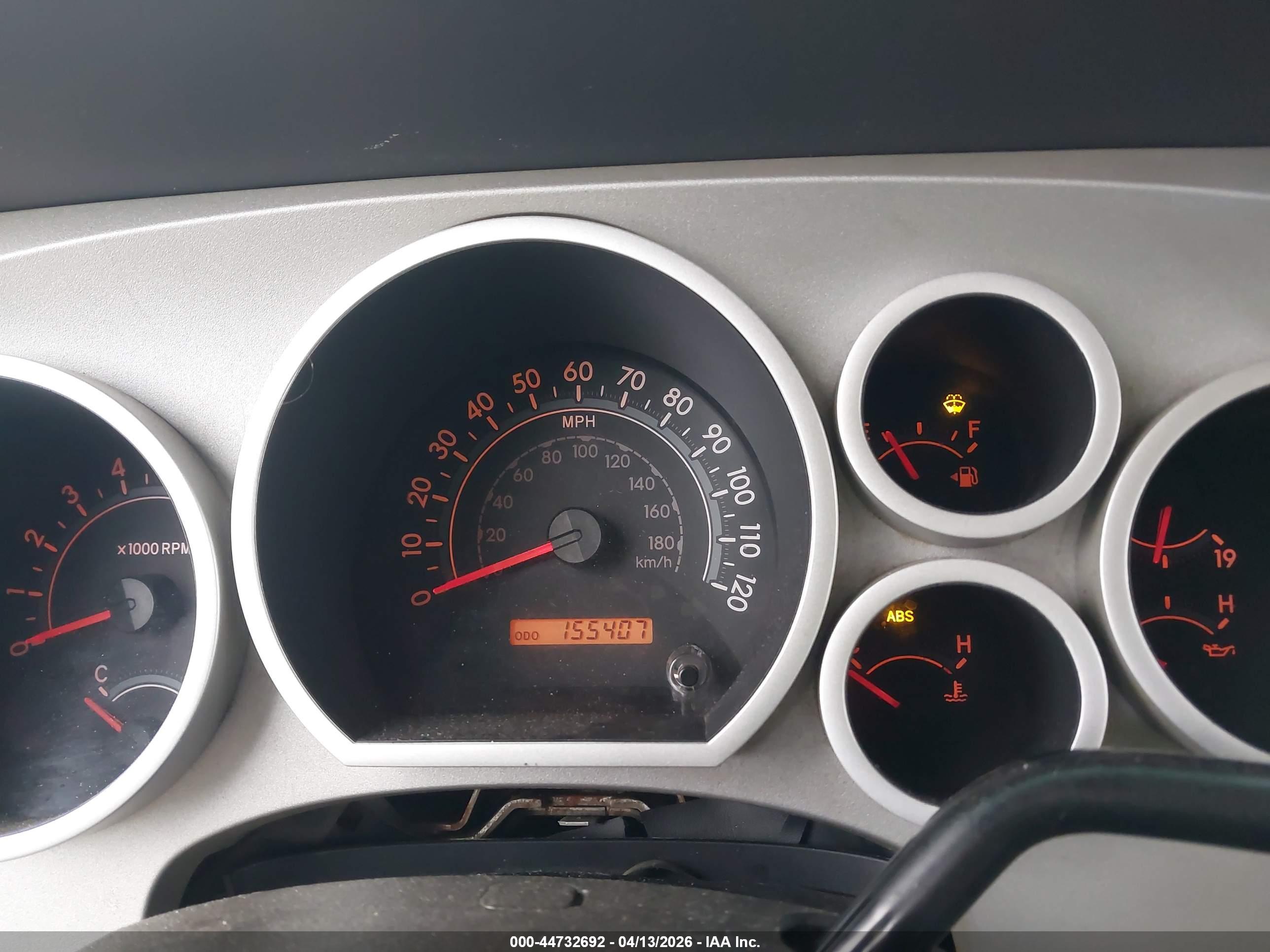 TOYOTA TUNDRA image 7