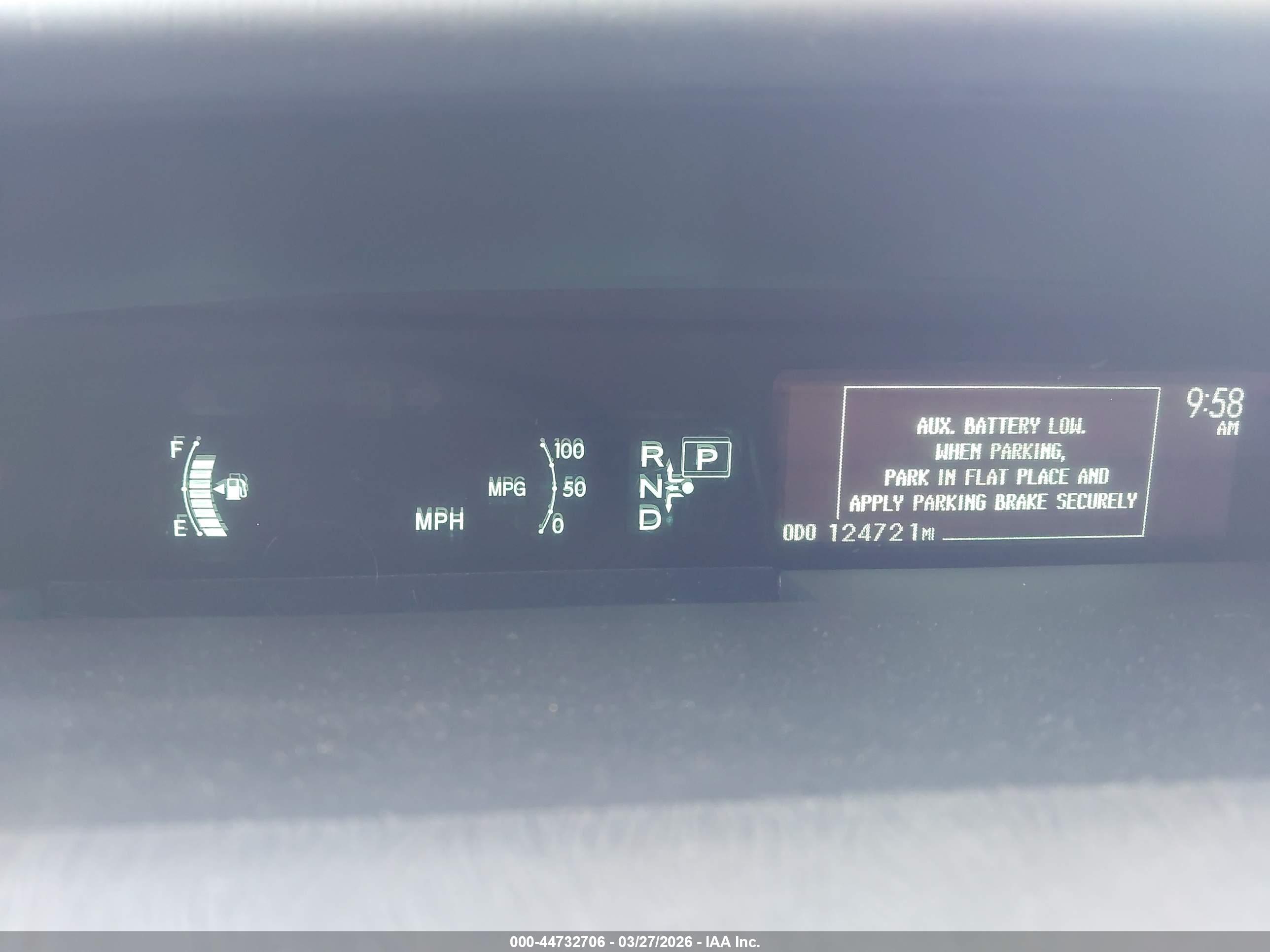 TOYOTA PRIUS image 7