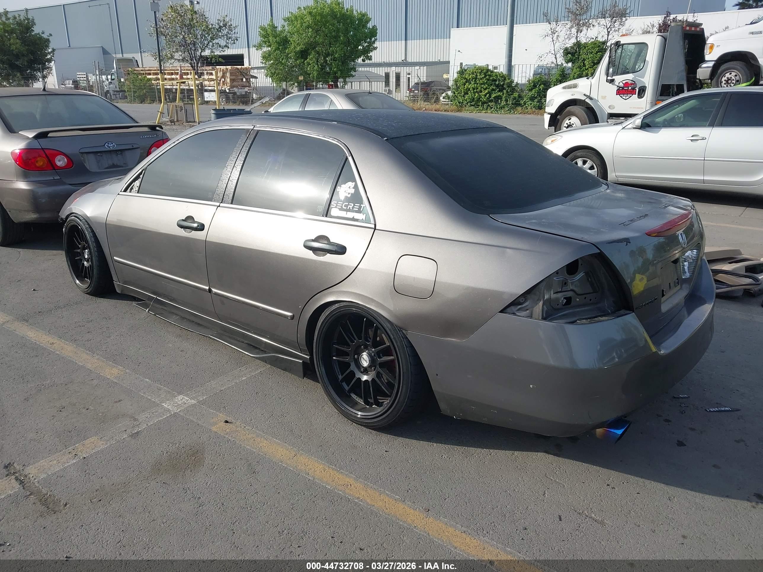 HONDA ACCORD image 3