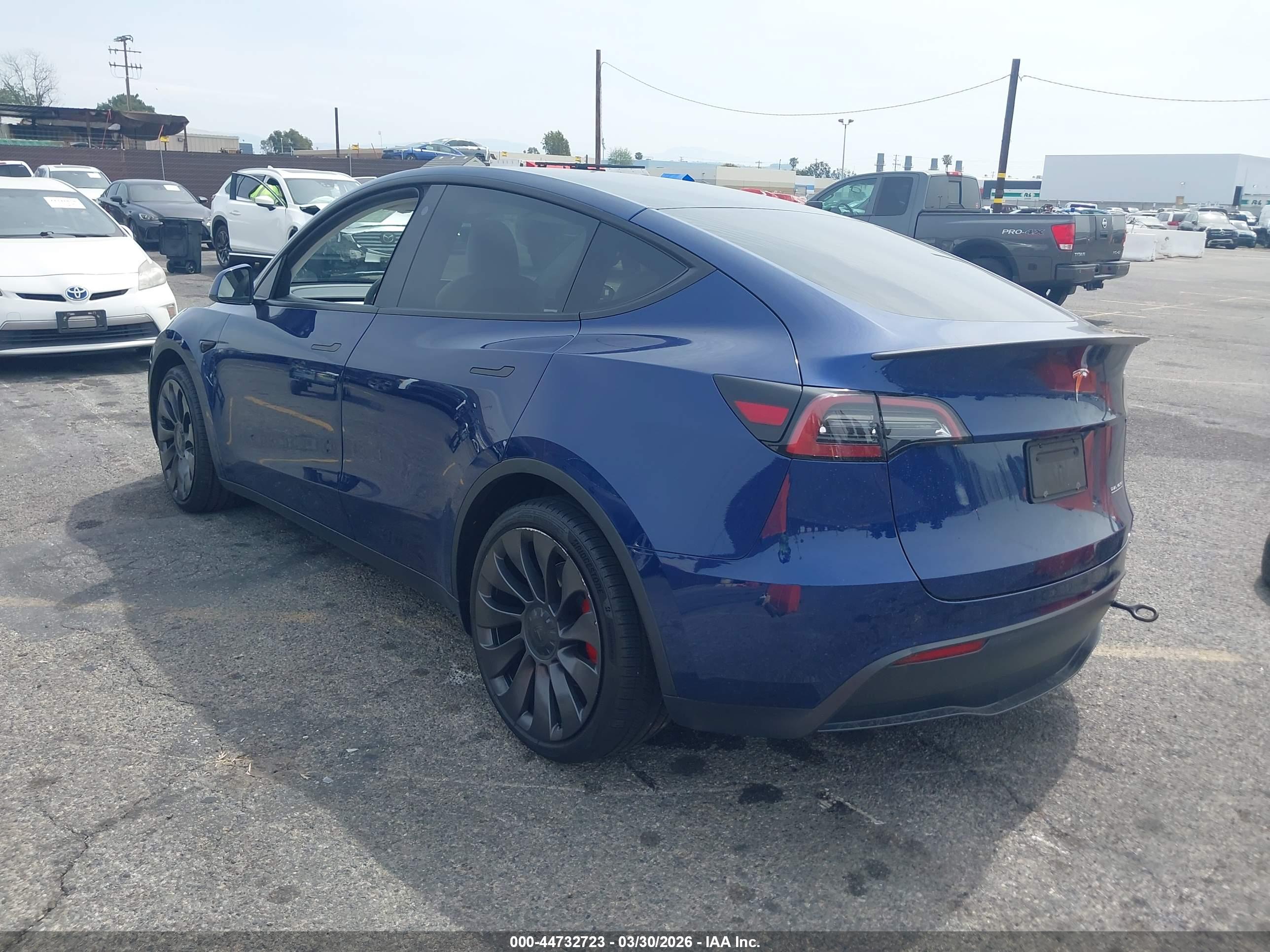 TESLA MODEL image 3