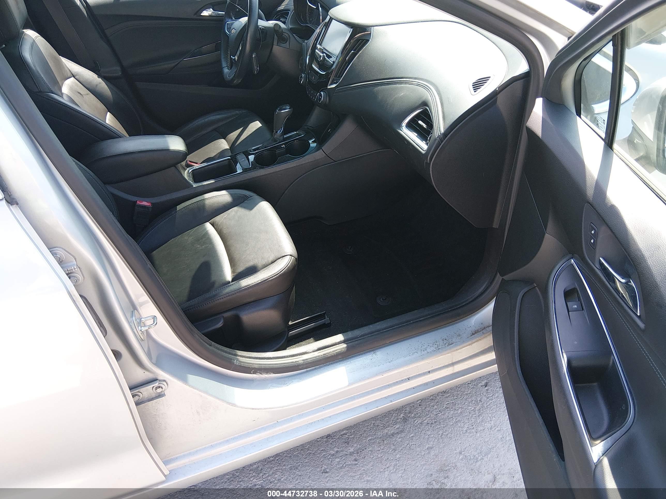 CHEVROLET CRUZE image 5