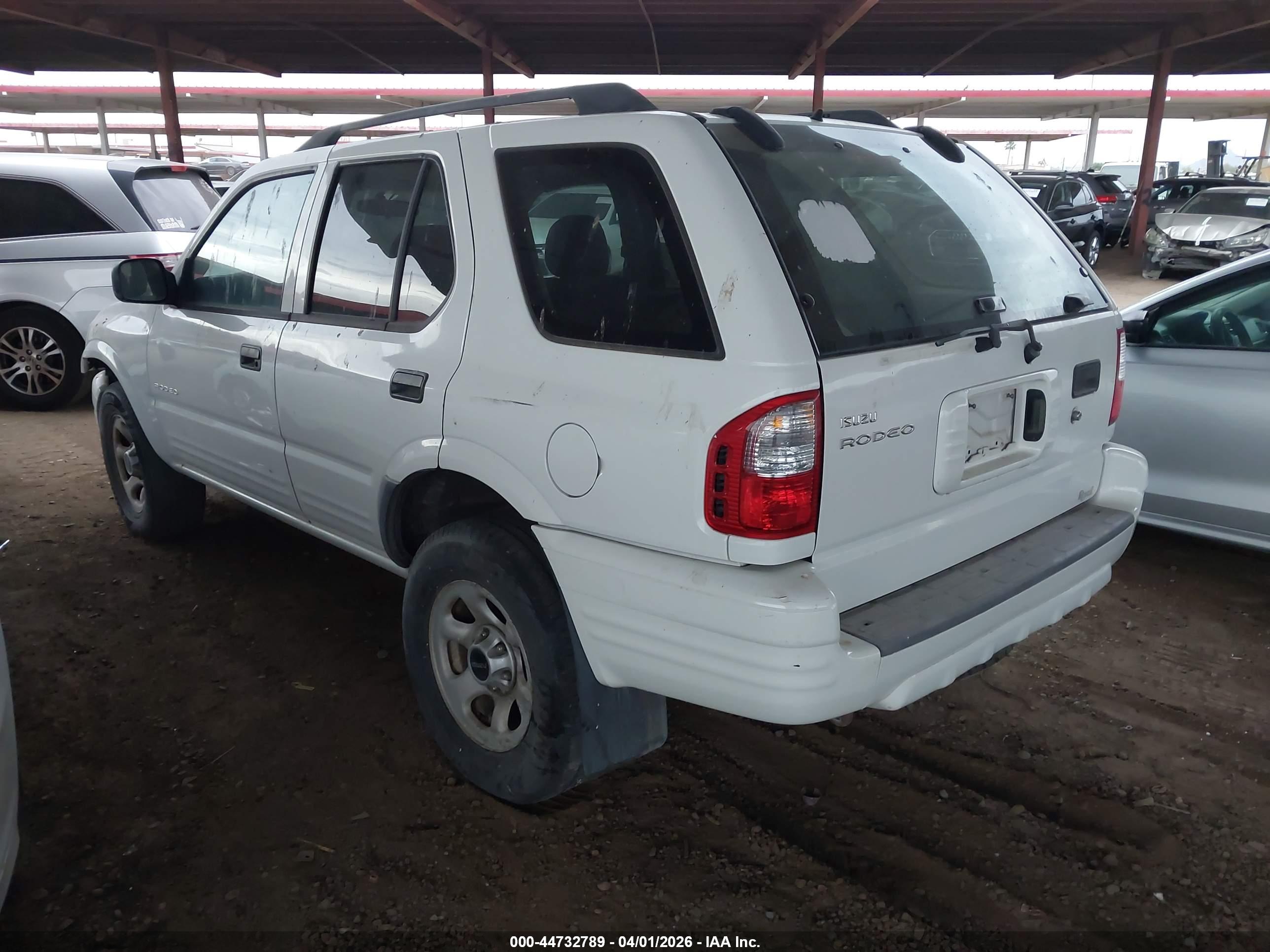 ISUZU RODEO image 3