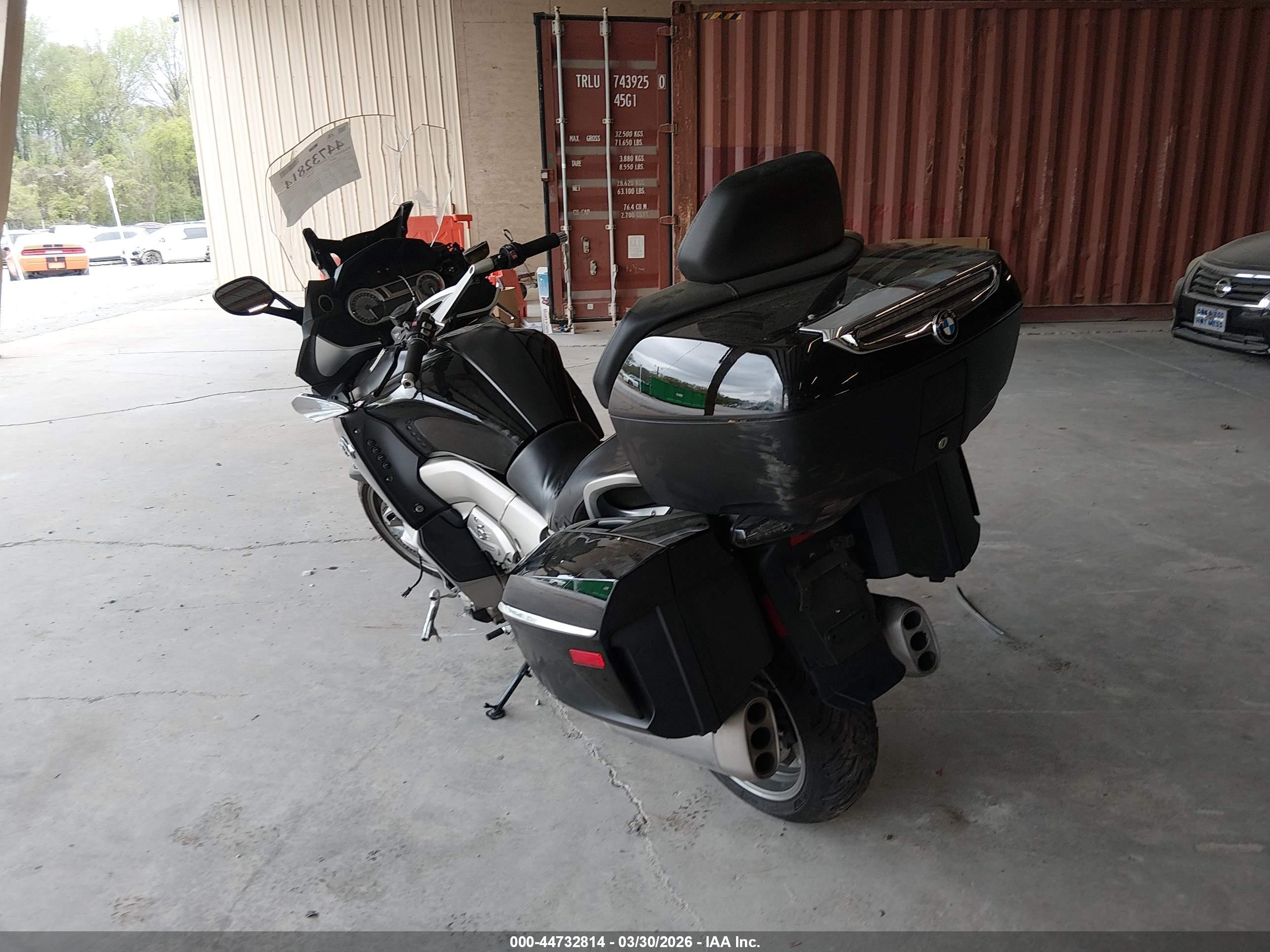 BMW K1600 image 3