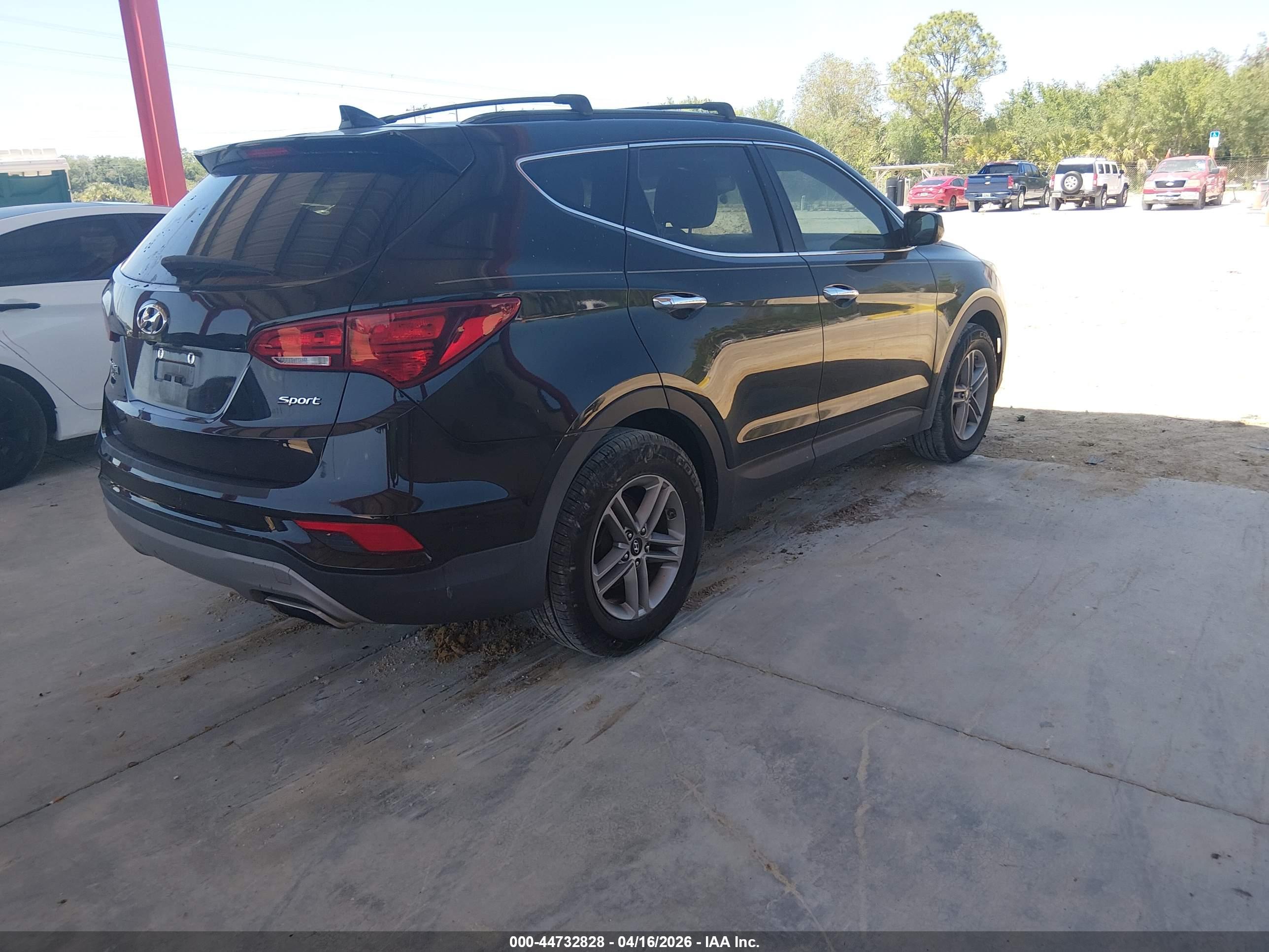 HYUNDAI SANTA image 4