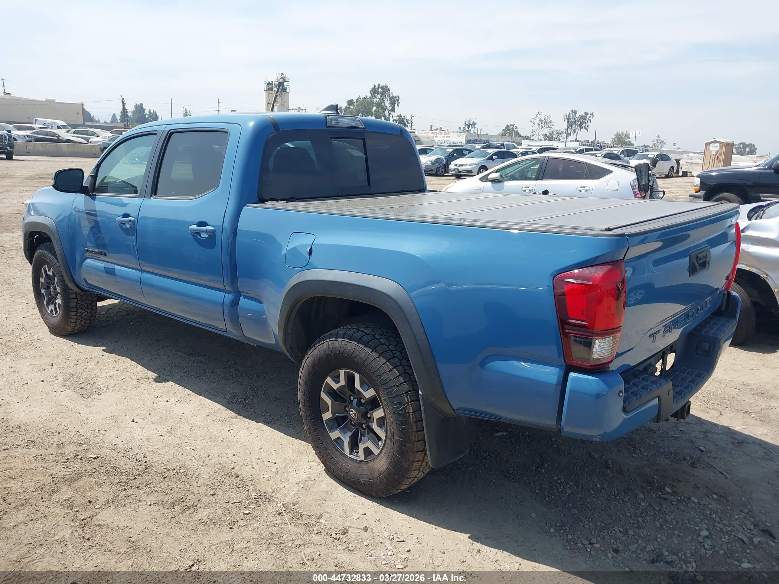 TOYOTA TACOMA image 3
