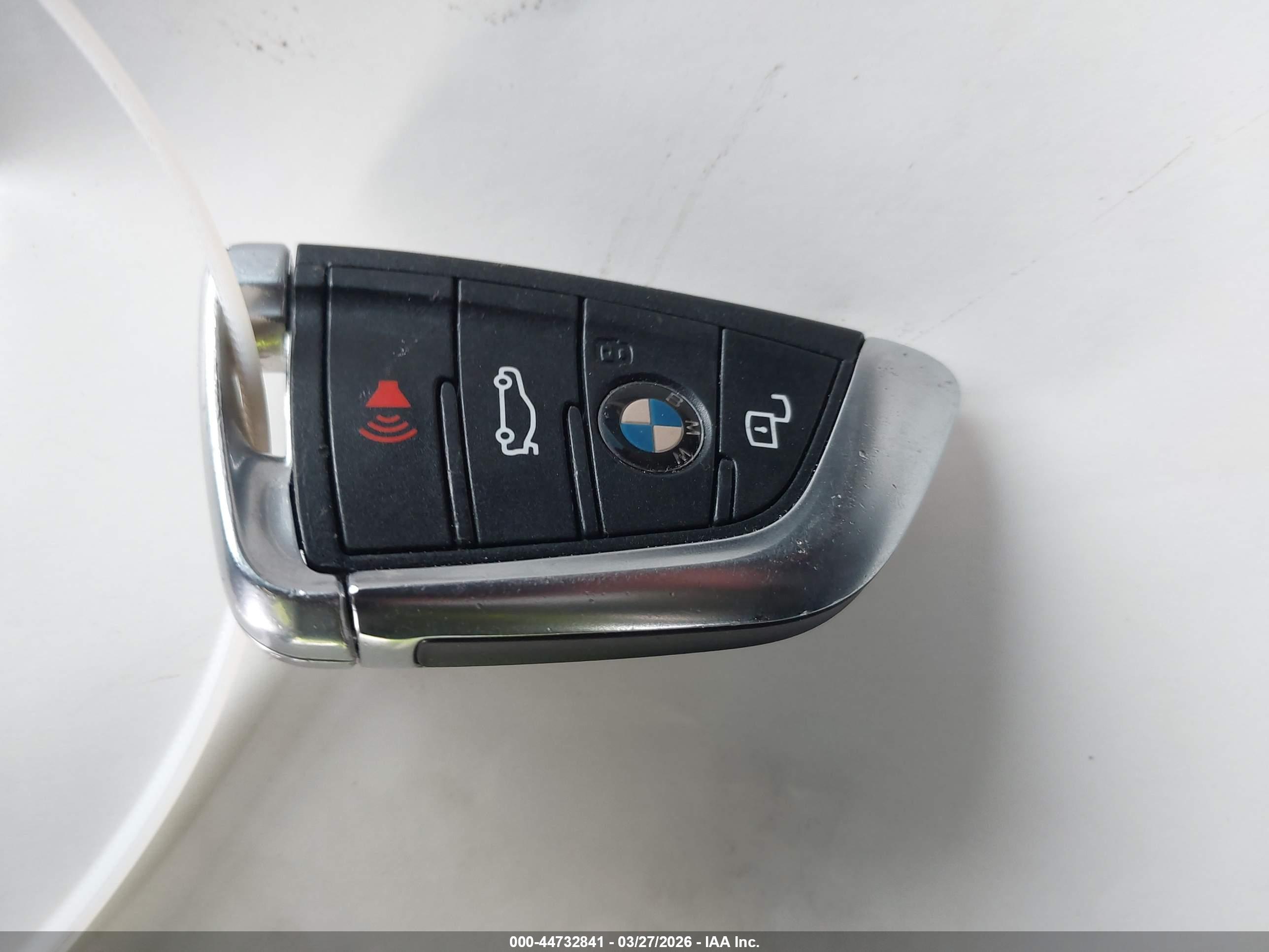 BMW 330I image 11