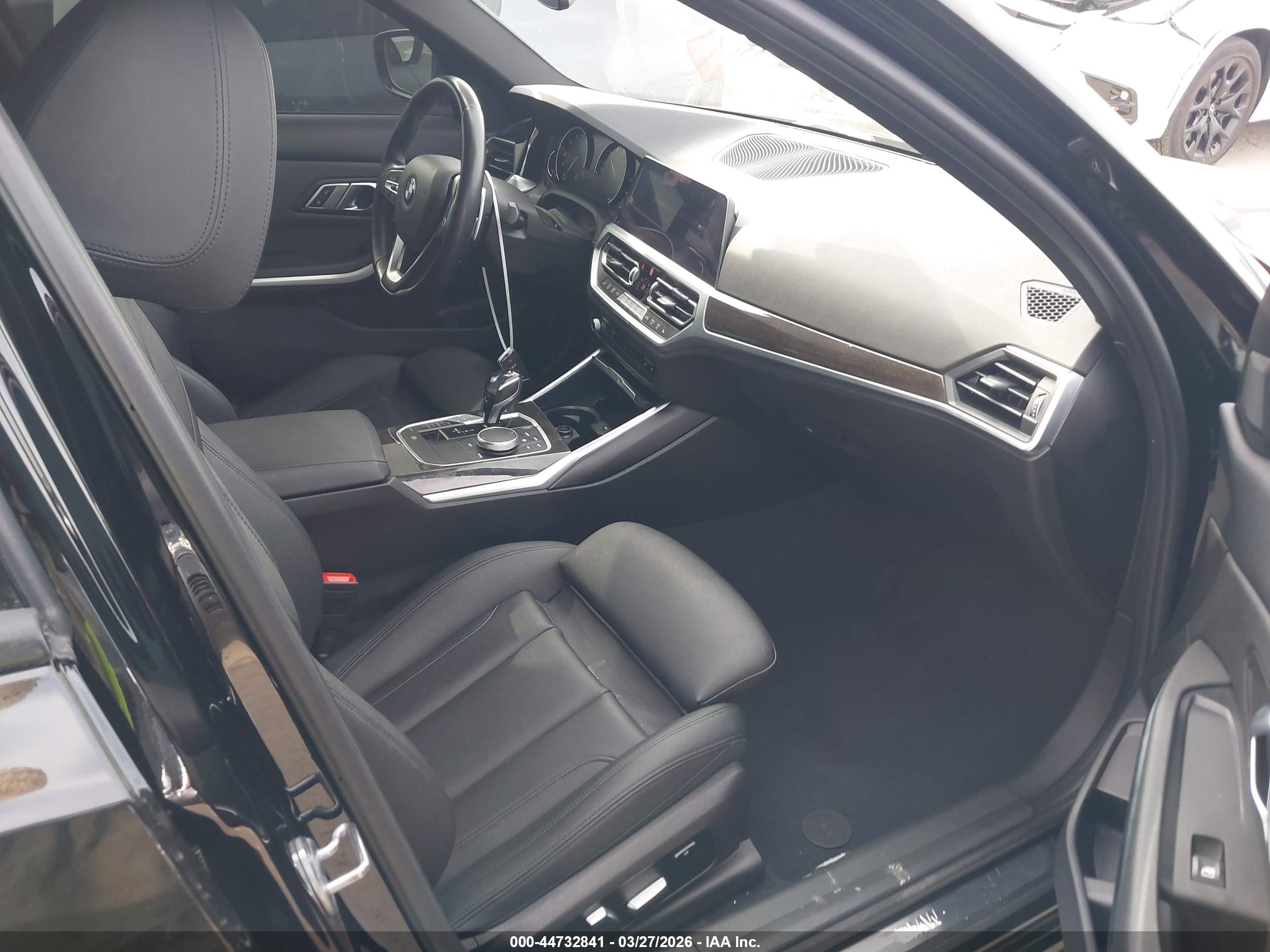 BMW 330I image 5