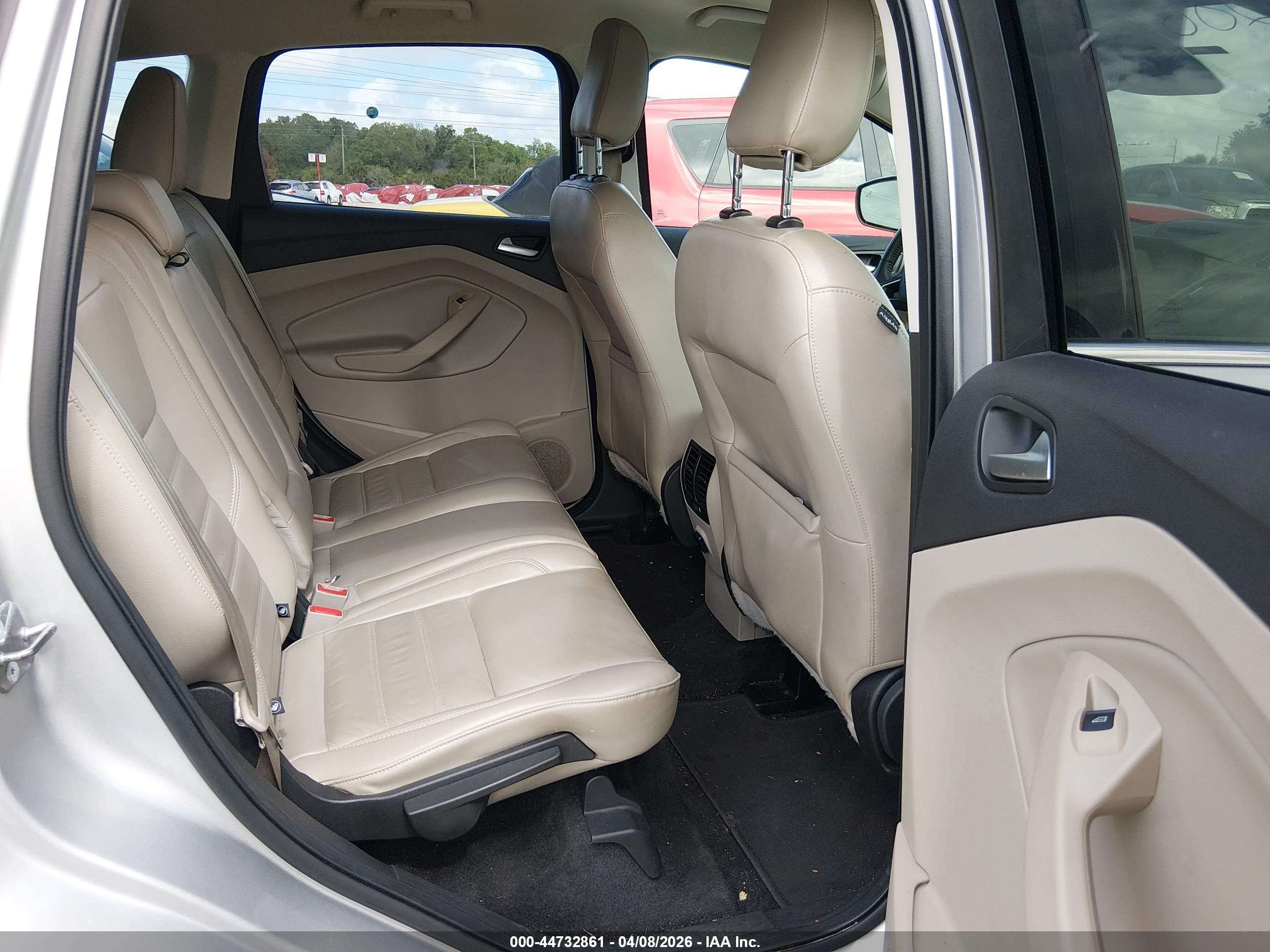 FORD ESCAPE image 8