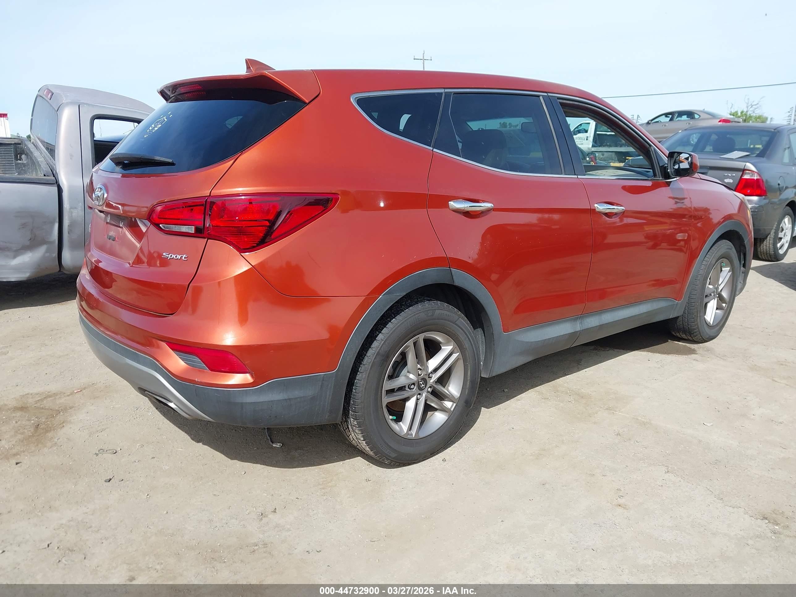 HYUNDAI SANTA image 4