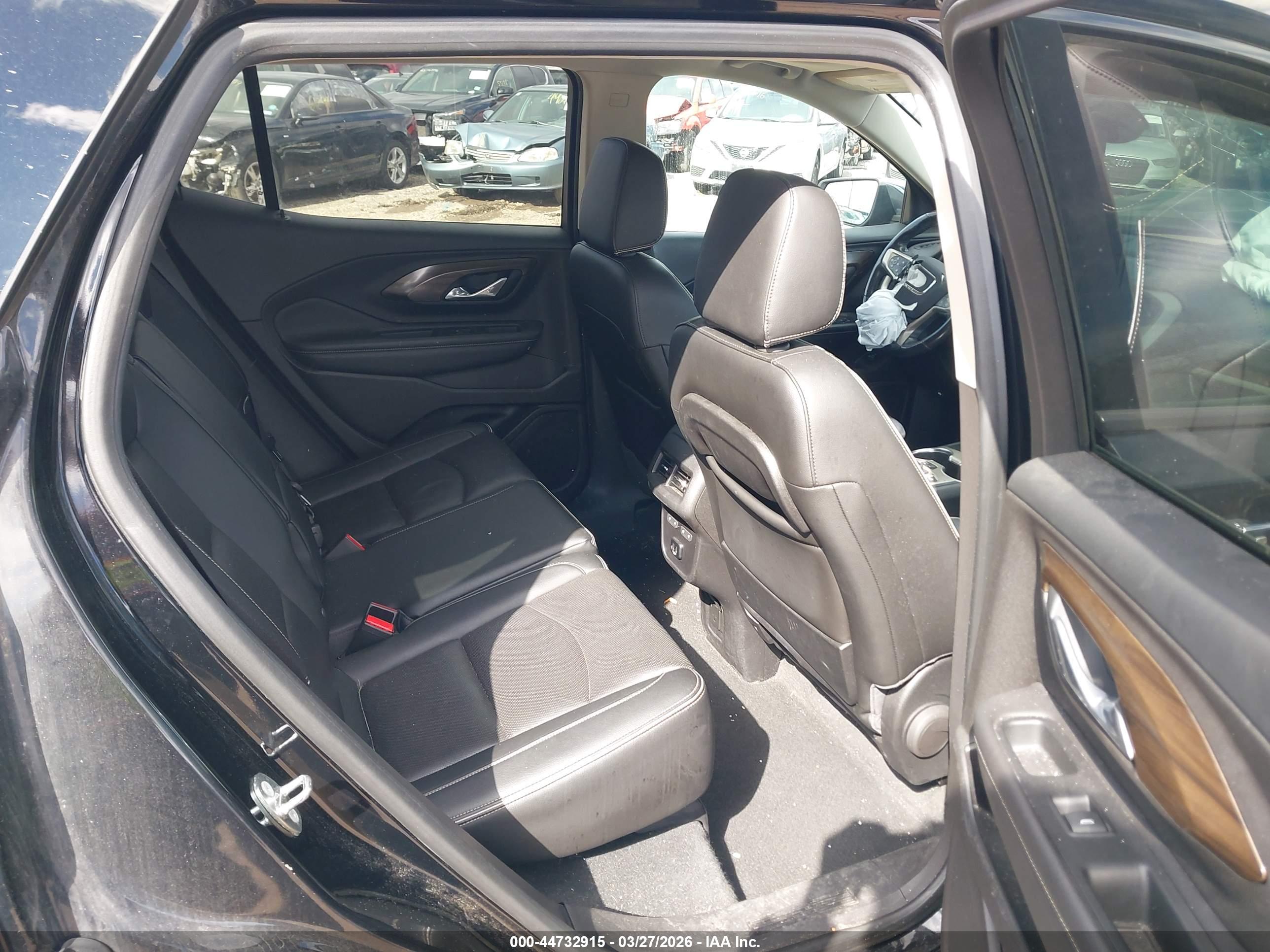 GMC TERRAIN image 8