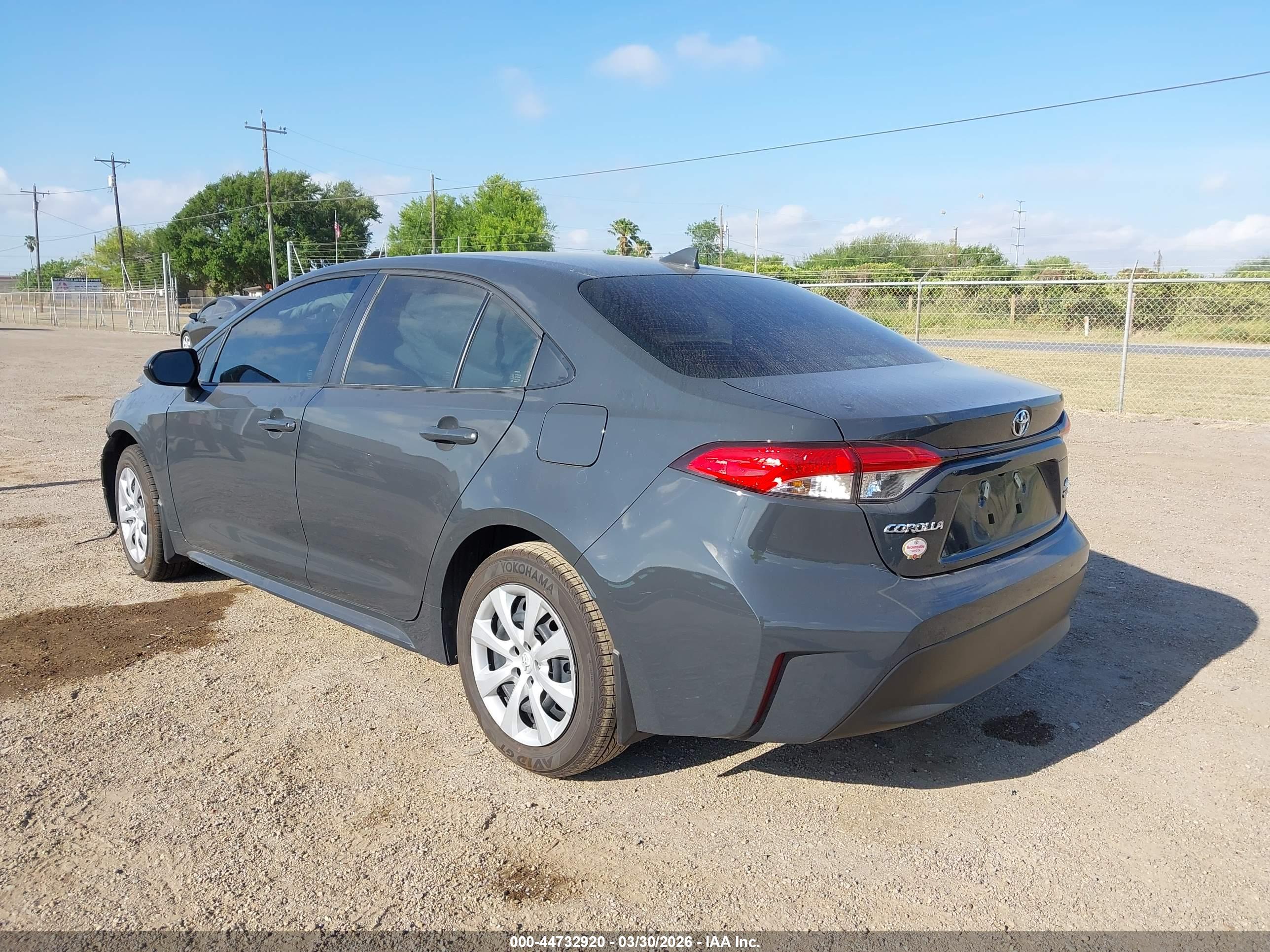 TOYOTA COROLLA image 3