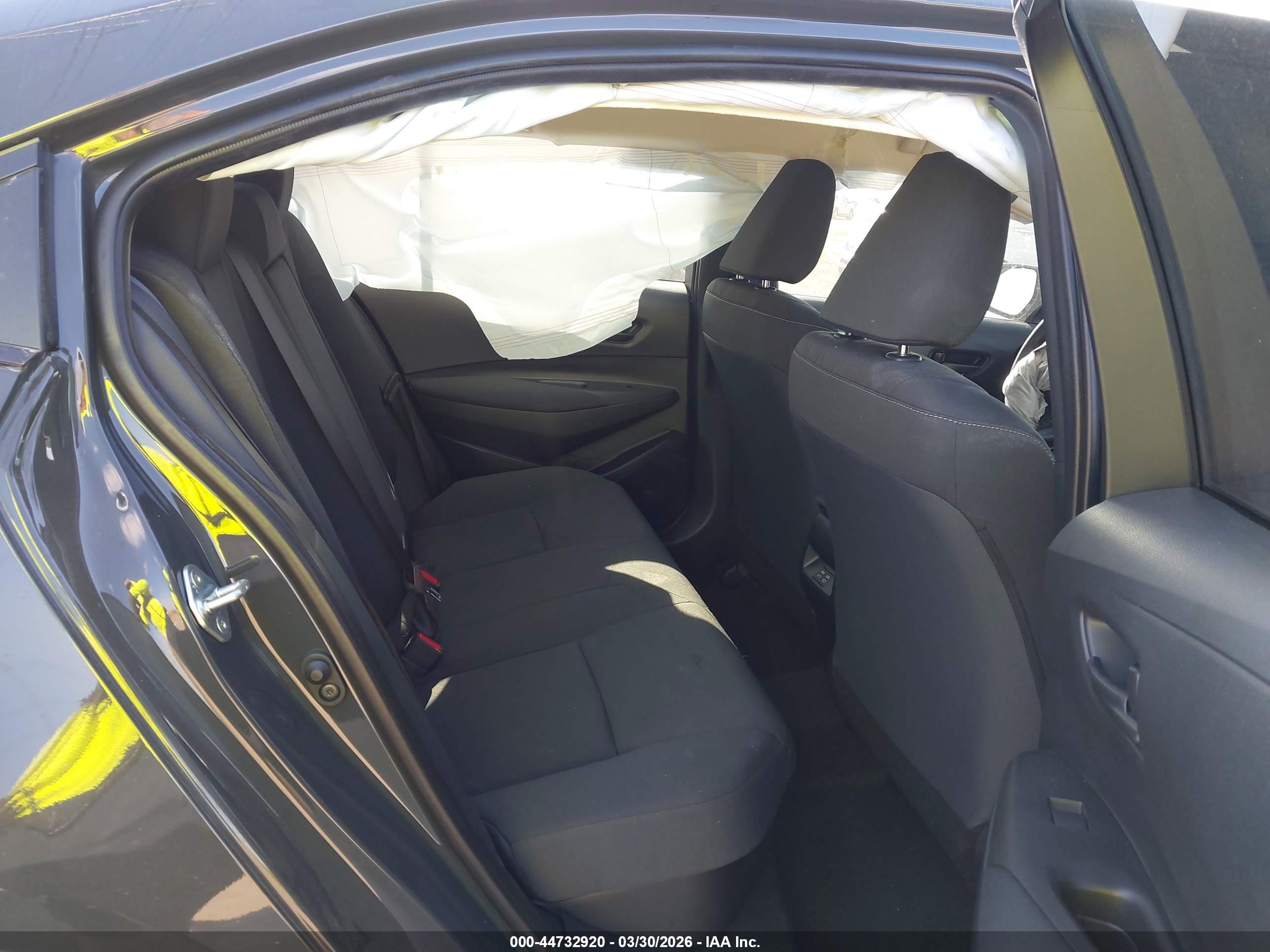 TOYOTA COROLLA image 8