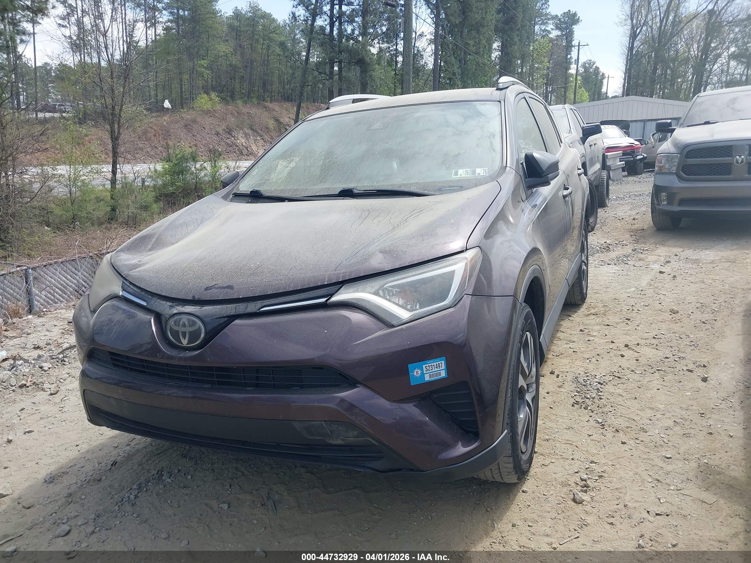 TOYOTA RAV4 image 2