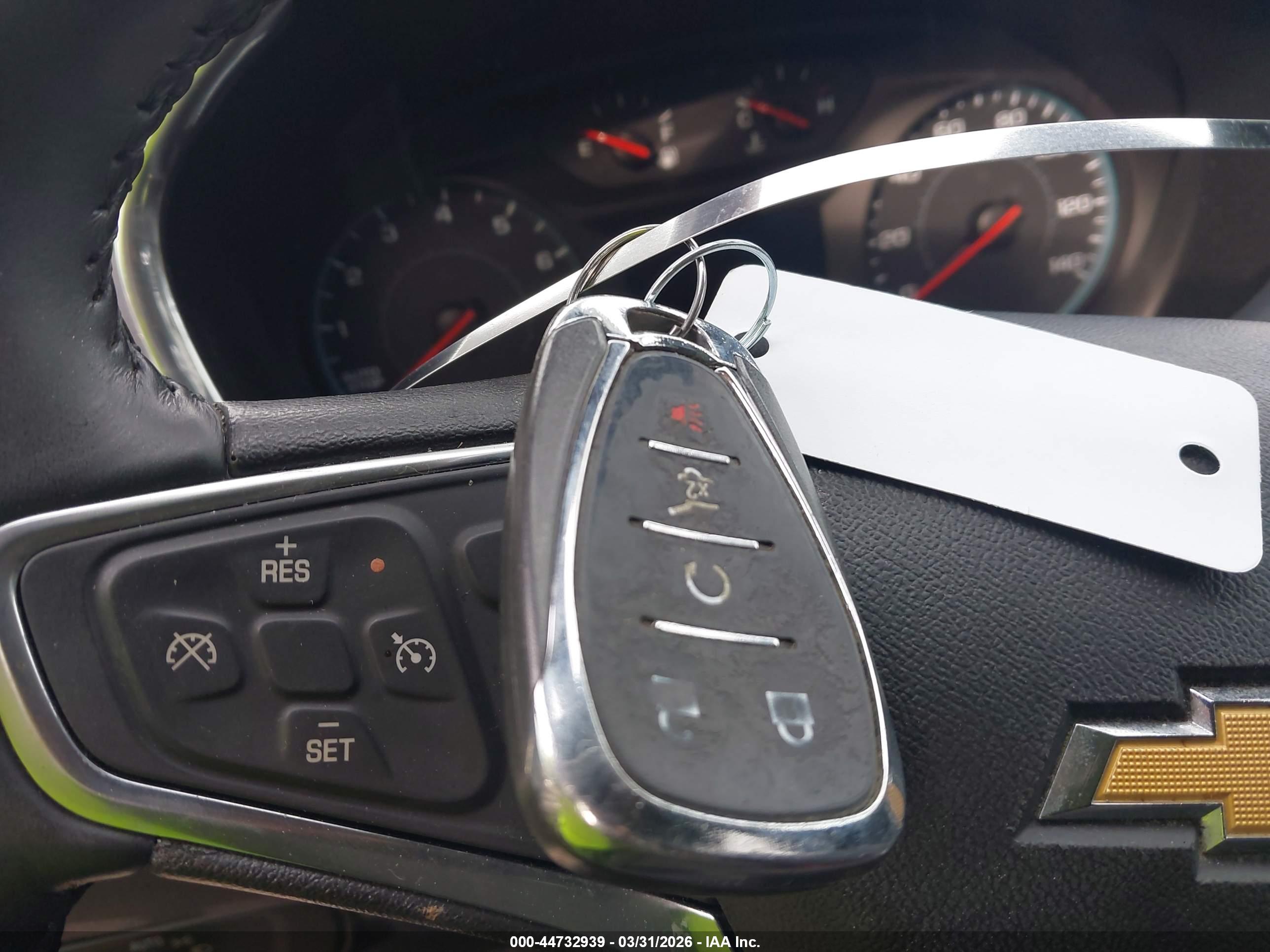 CHEVROLET EQUINOX image 11