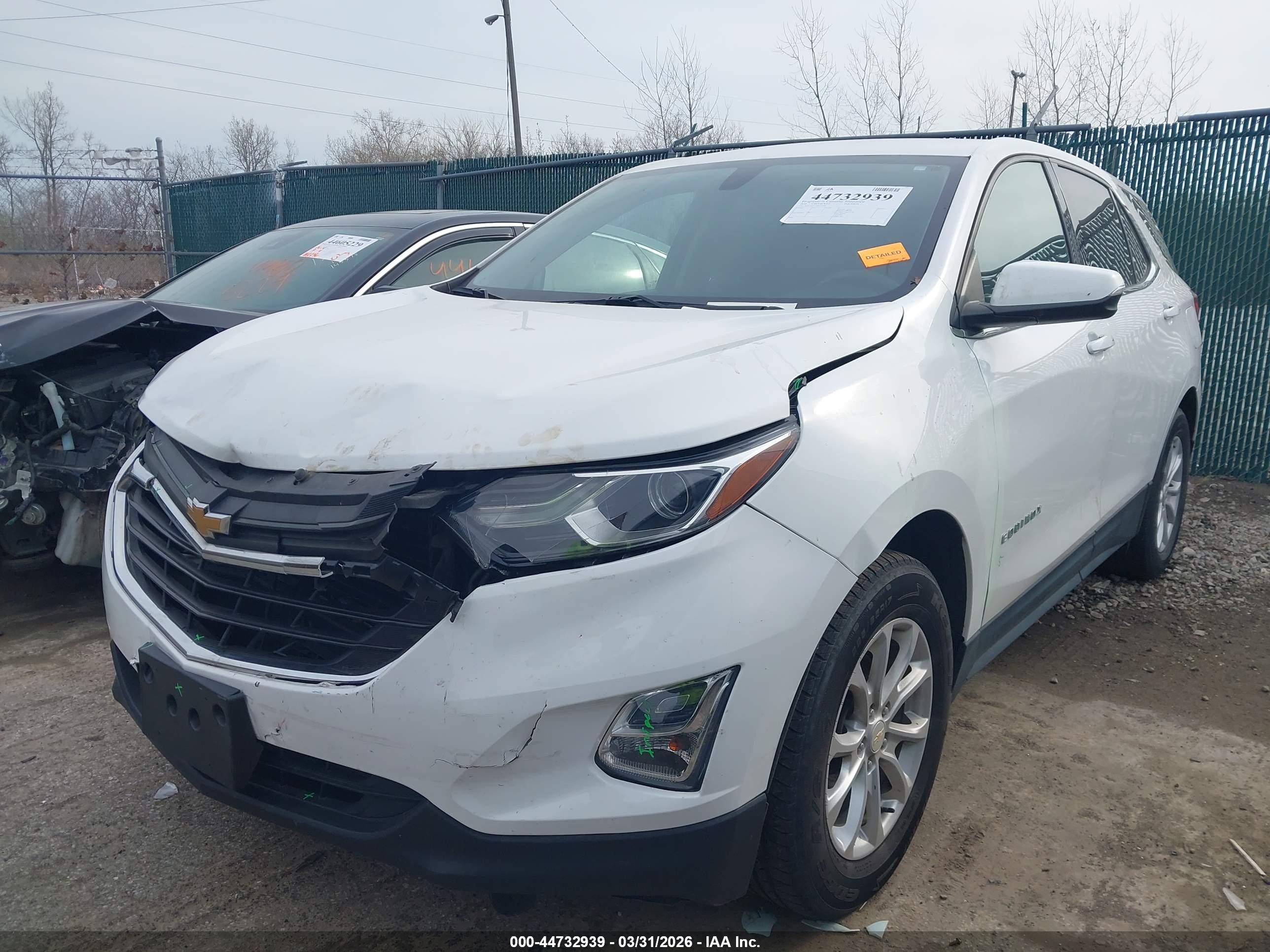 CHEVROLET EQUINOX image 2