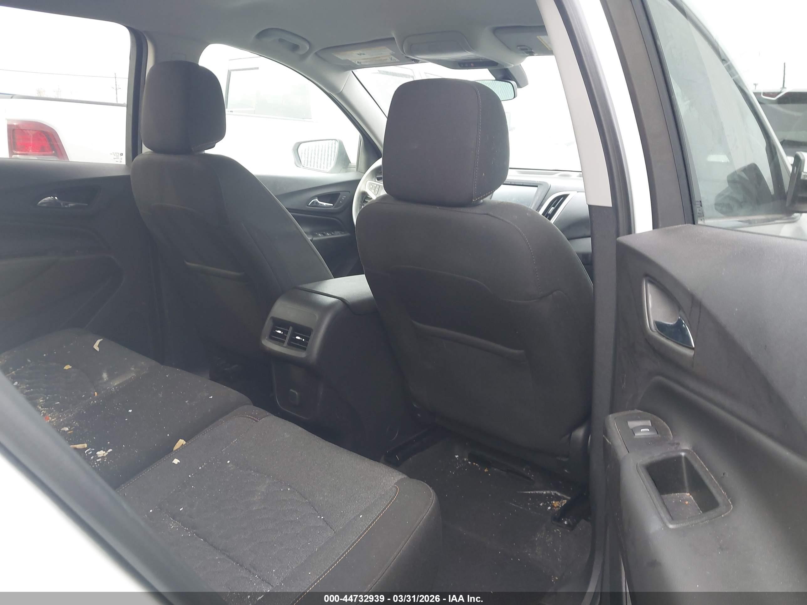 CHEVROLET EQUINOX image 8