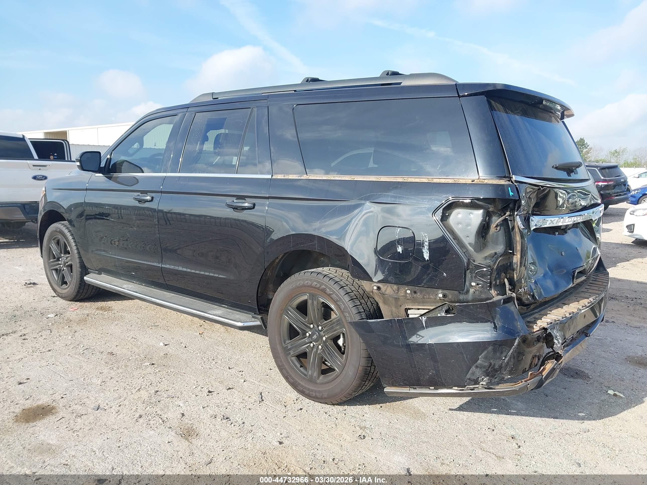 FORD EXPEDITION image 3