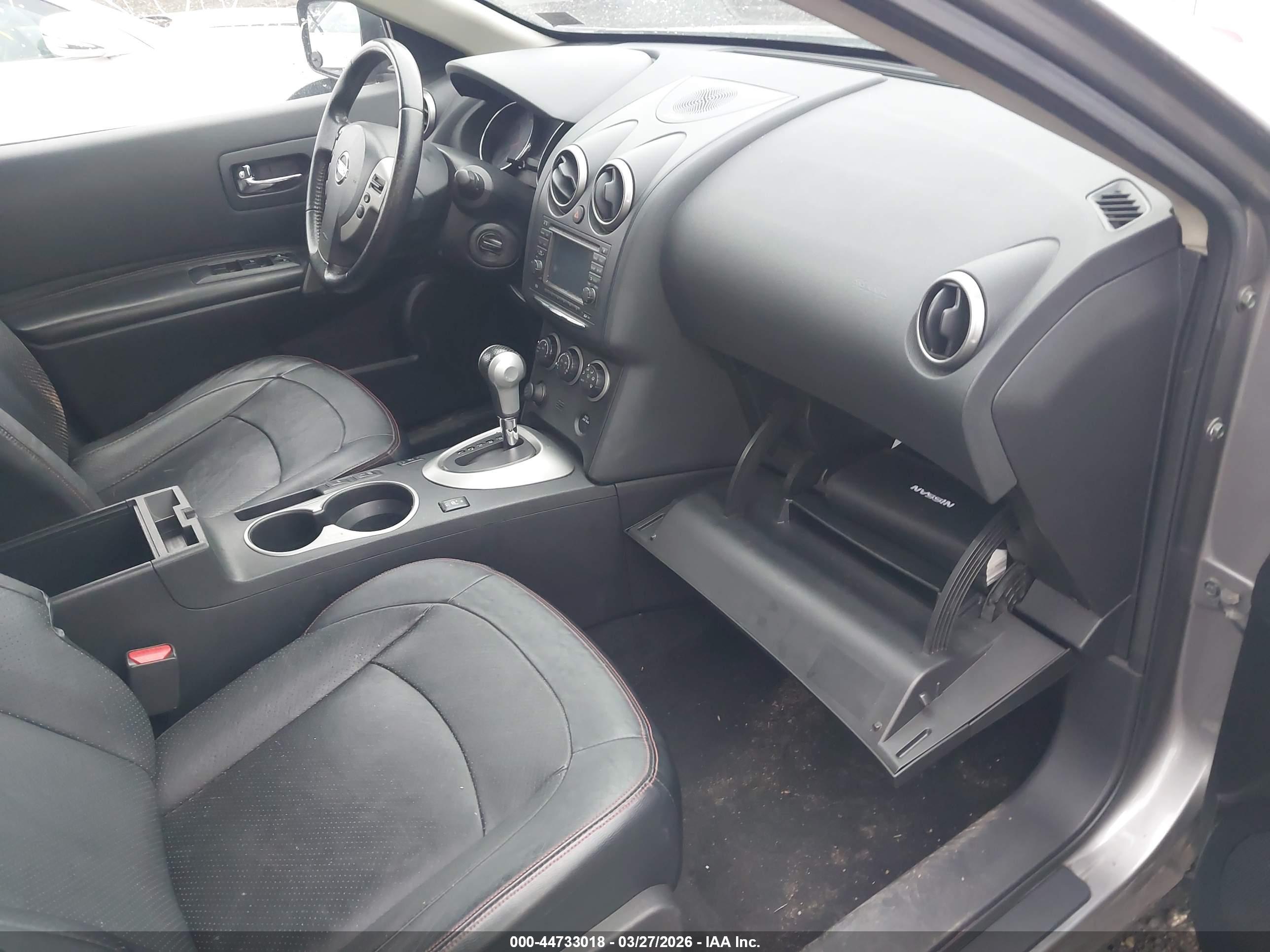 NISSAN ROGUE image 5