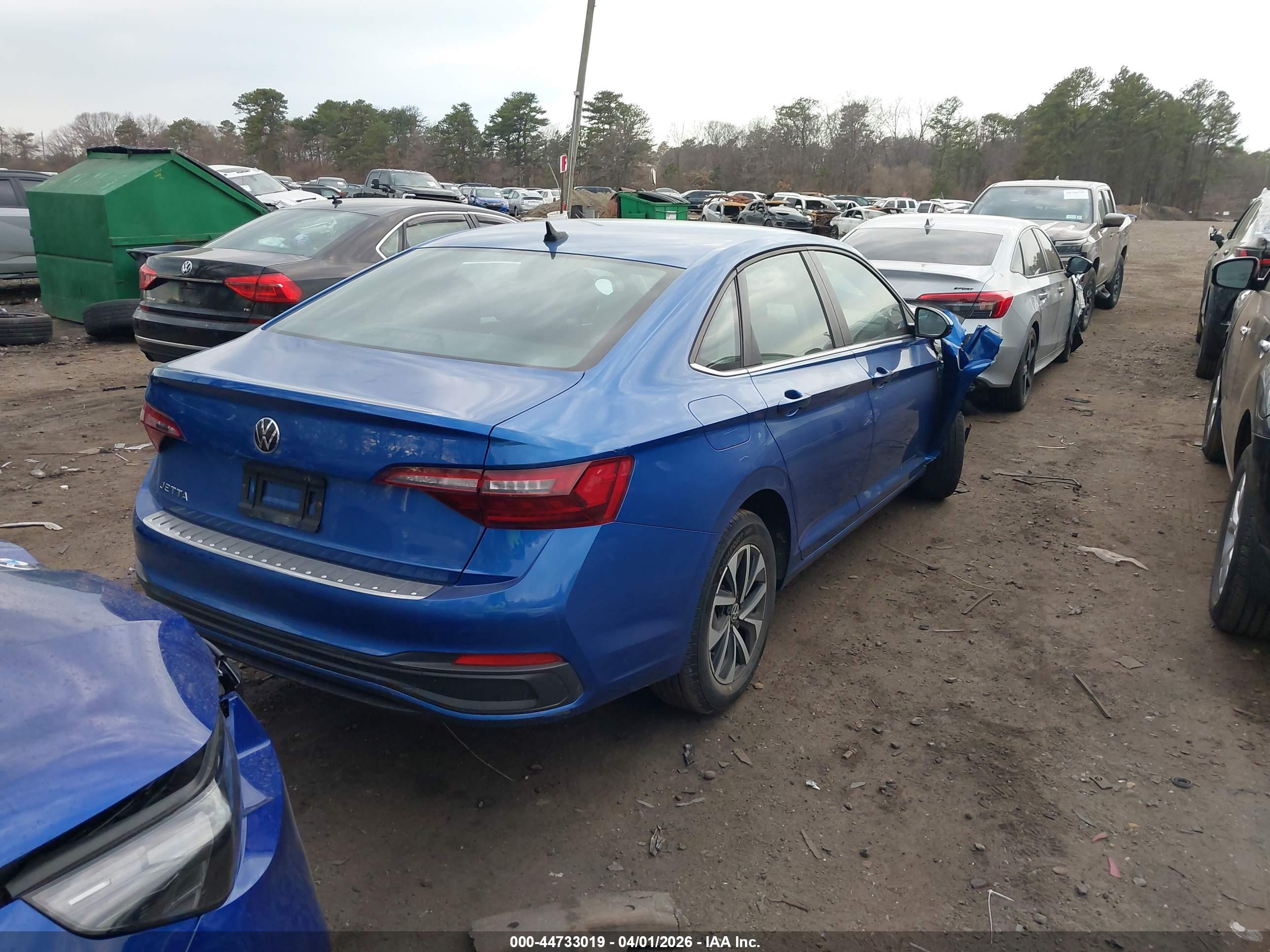 VOLKSWAGEN JETTA image 4