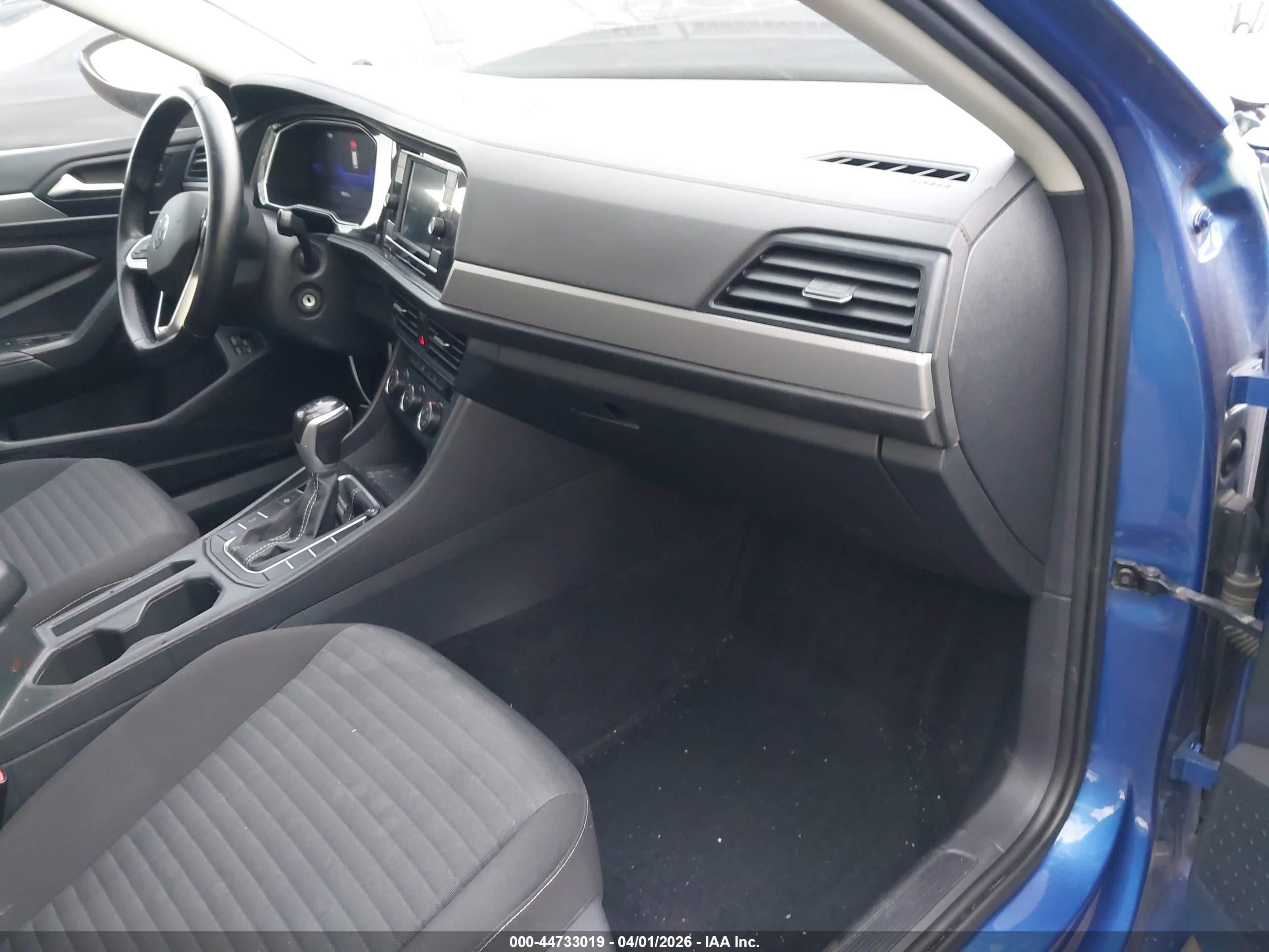 VOLKSWAGEN JETTA image 5