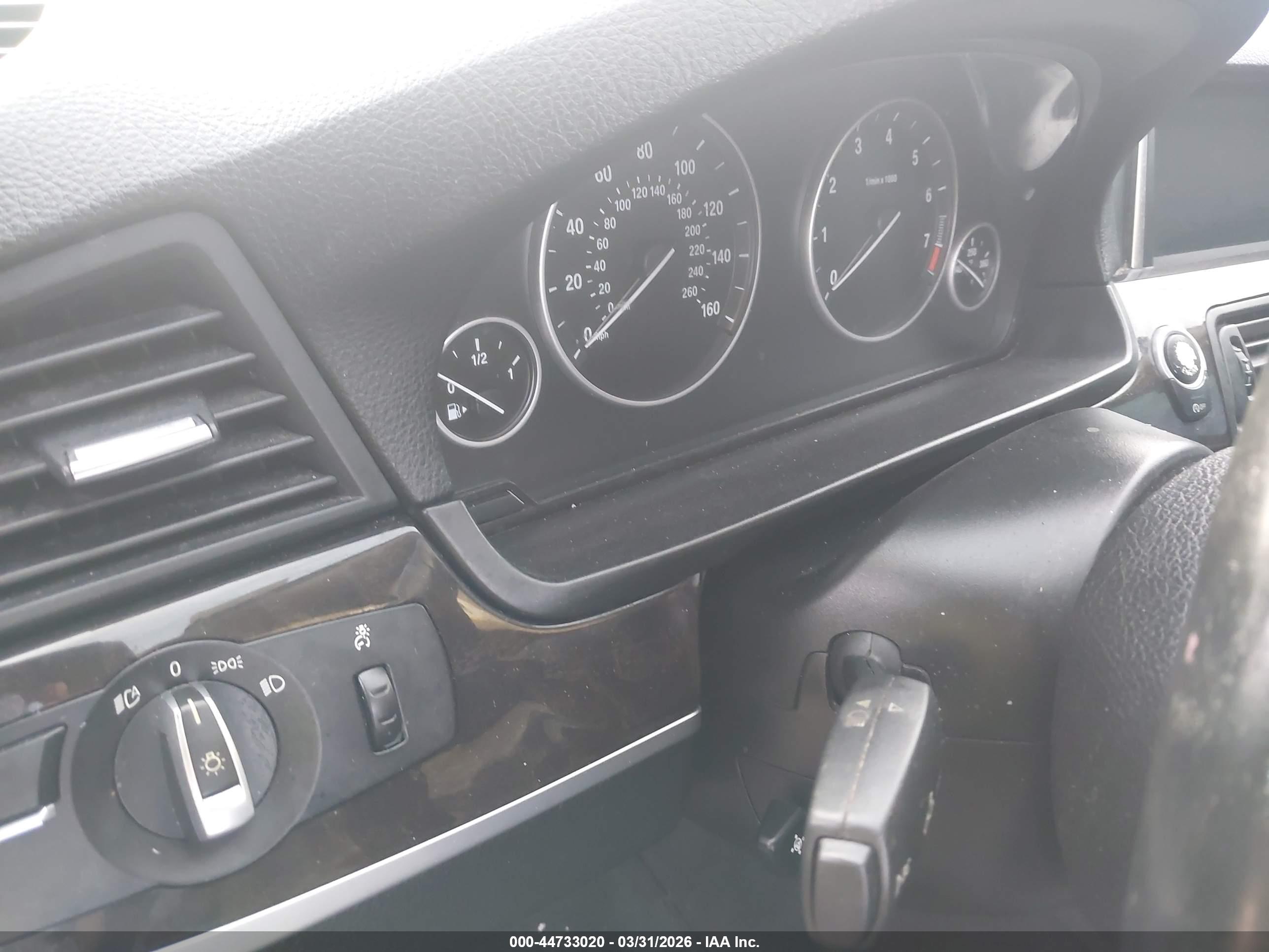 BMW 535I image 7