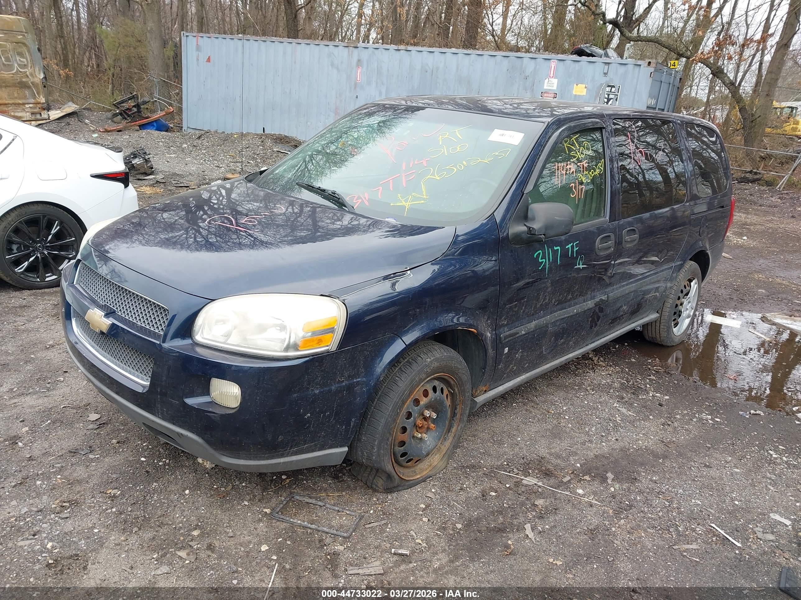 CHEVROLET UPLANDER image 2