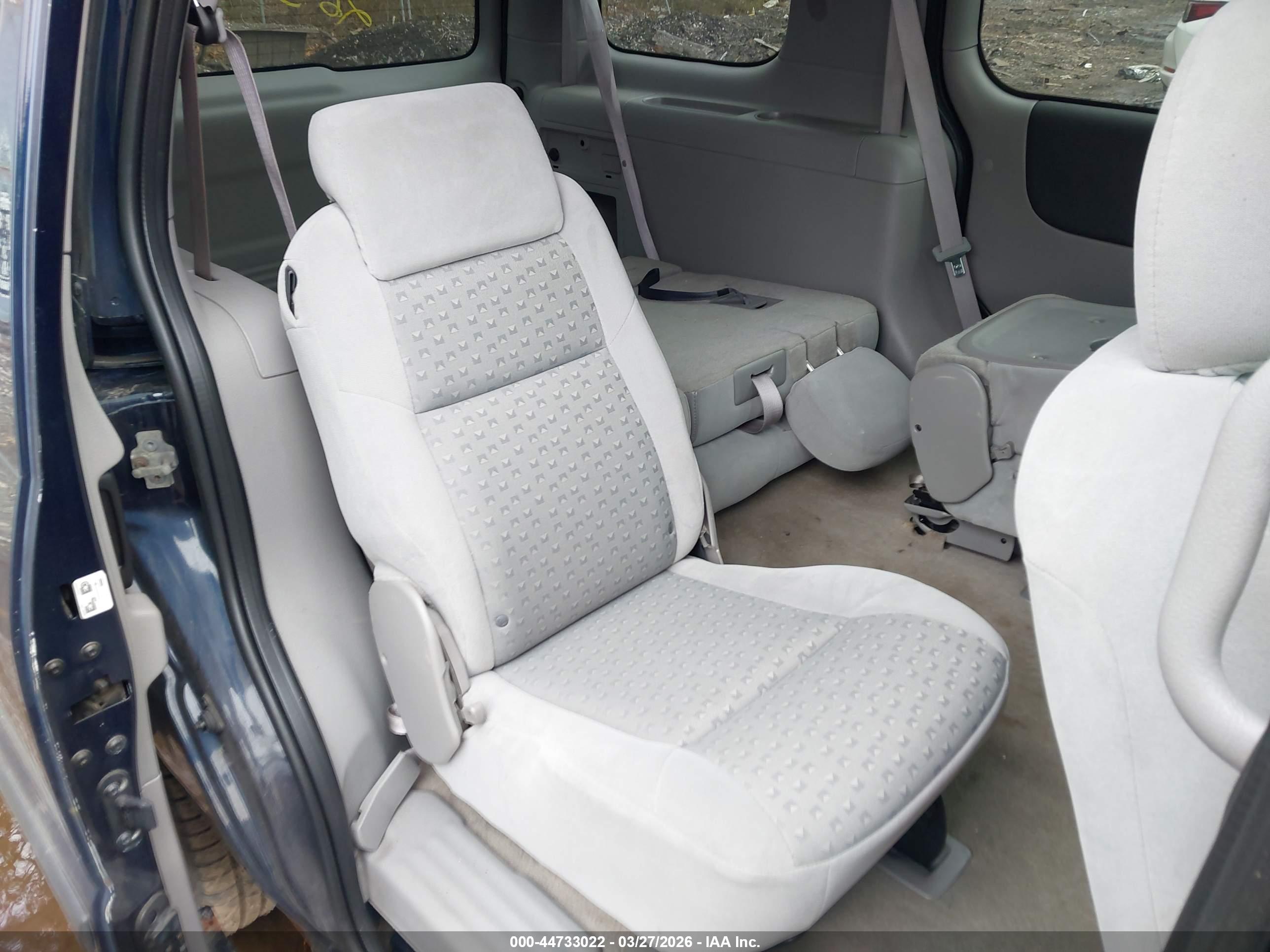 CHEVROLET UPLANDER image 8