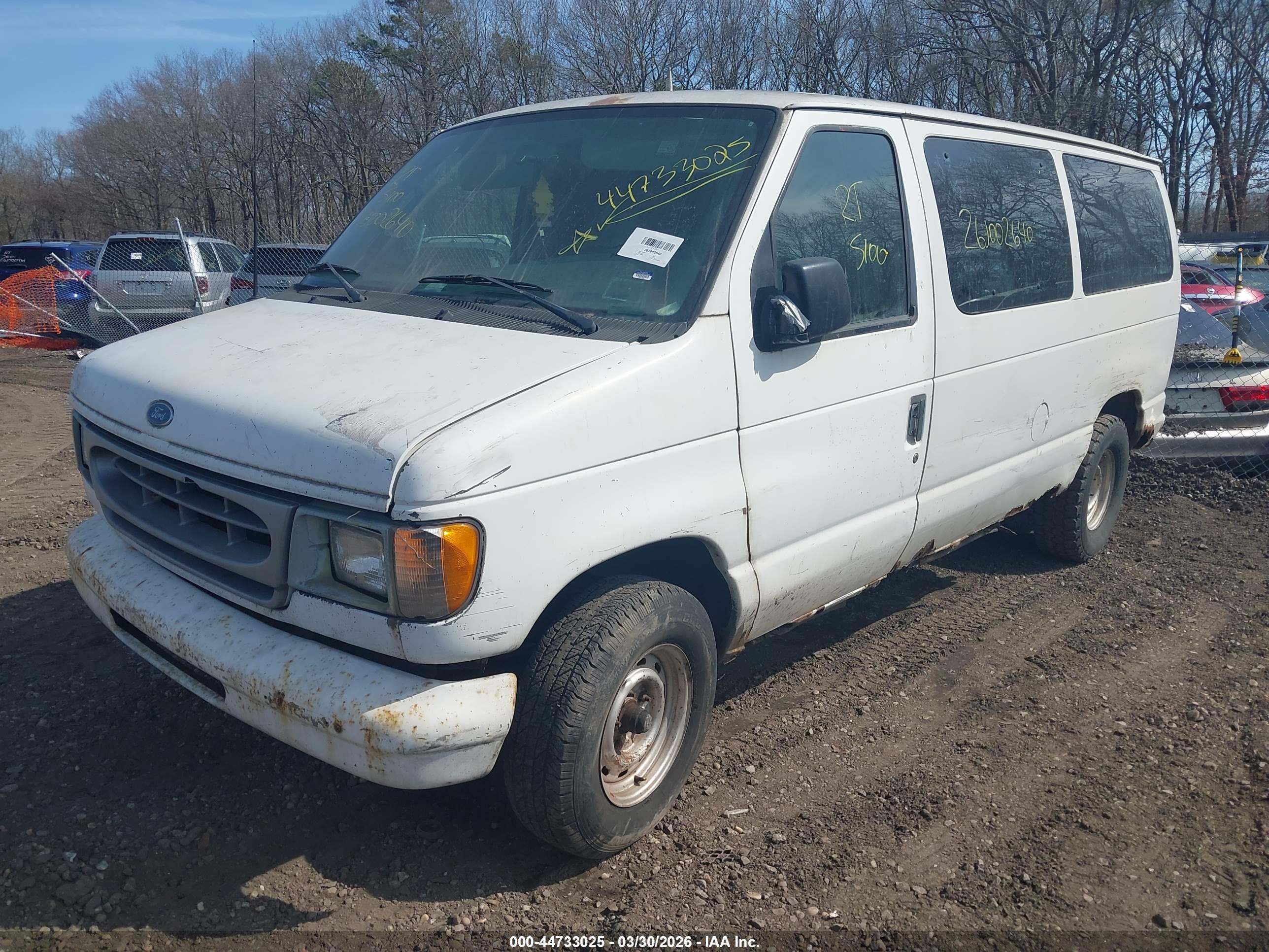 FORD E-150 image 2