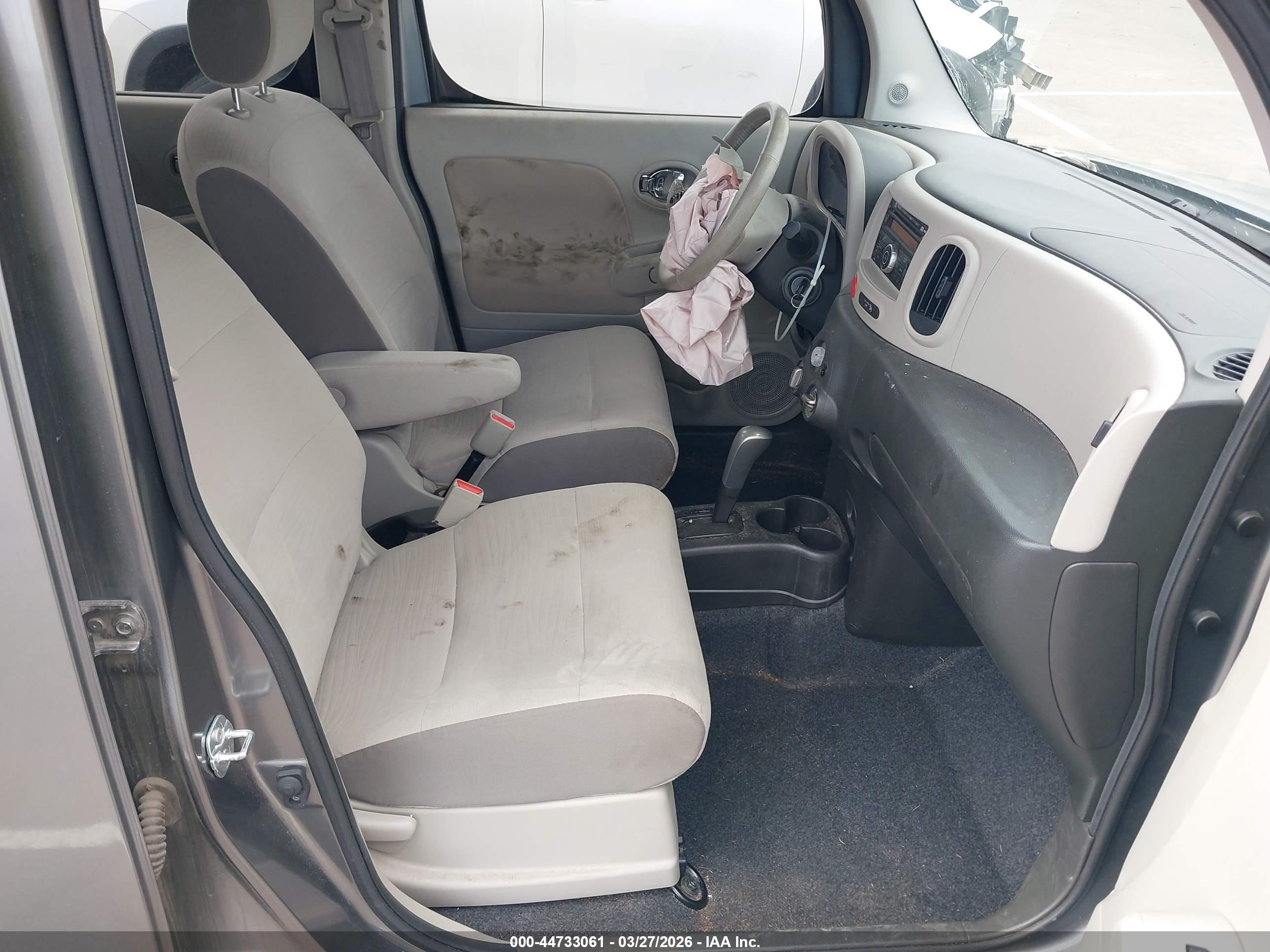NISSAN CUBE image 5