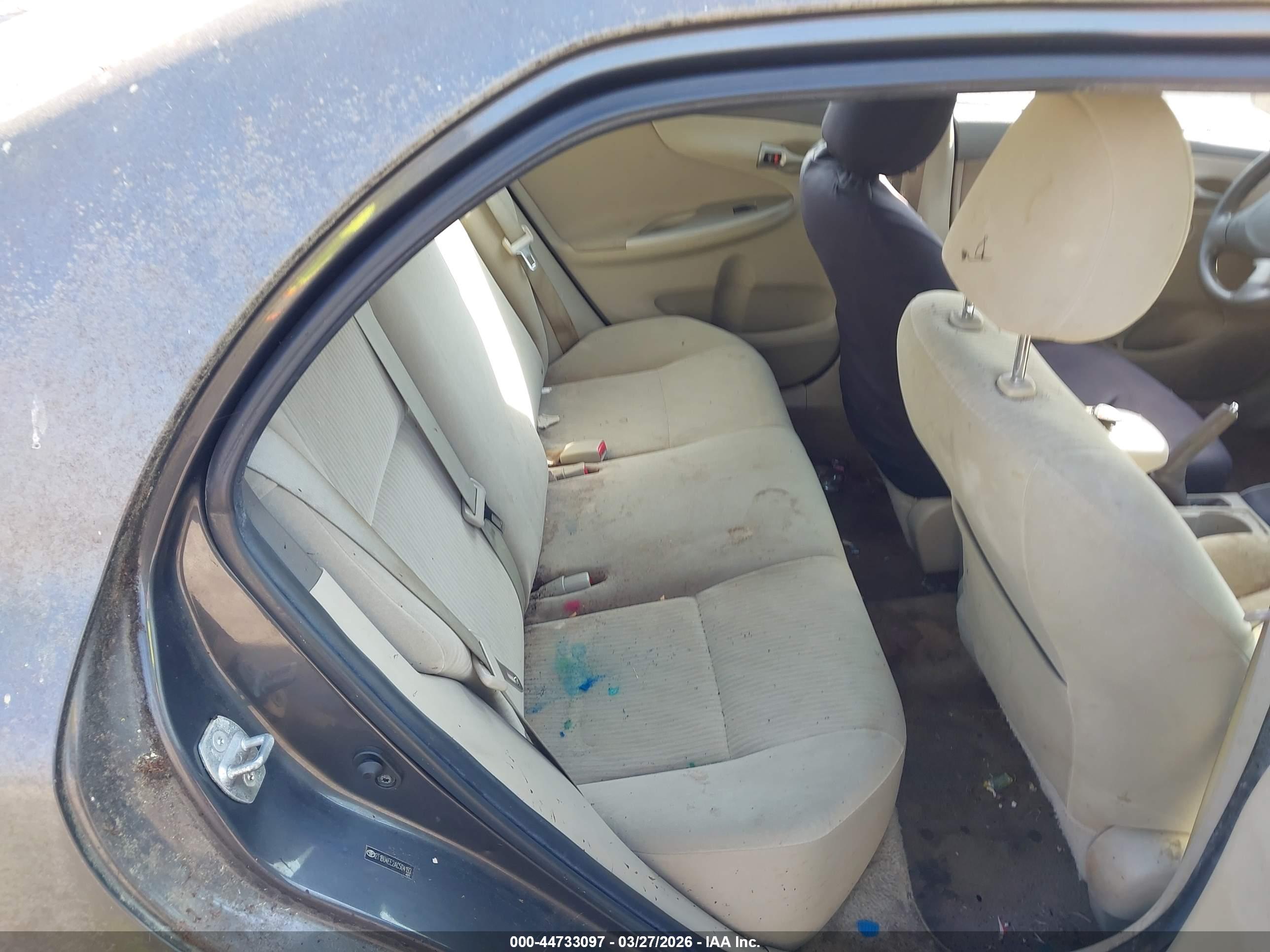 TOYOTA COROLLA image 8