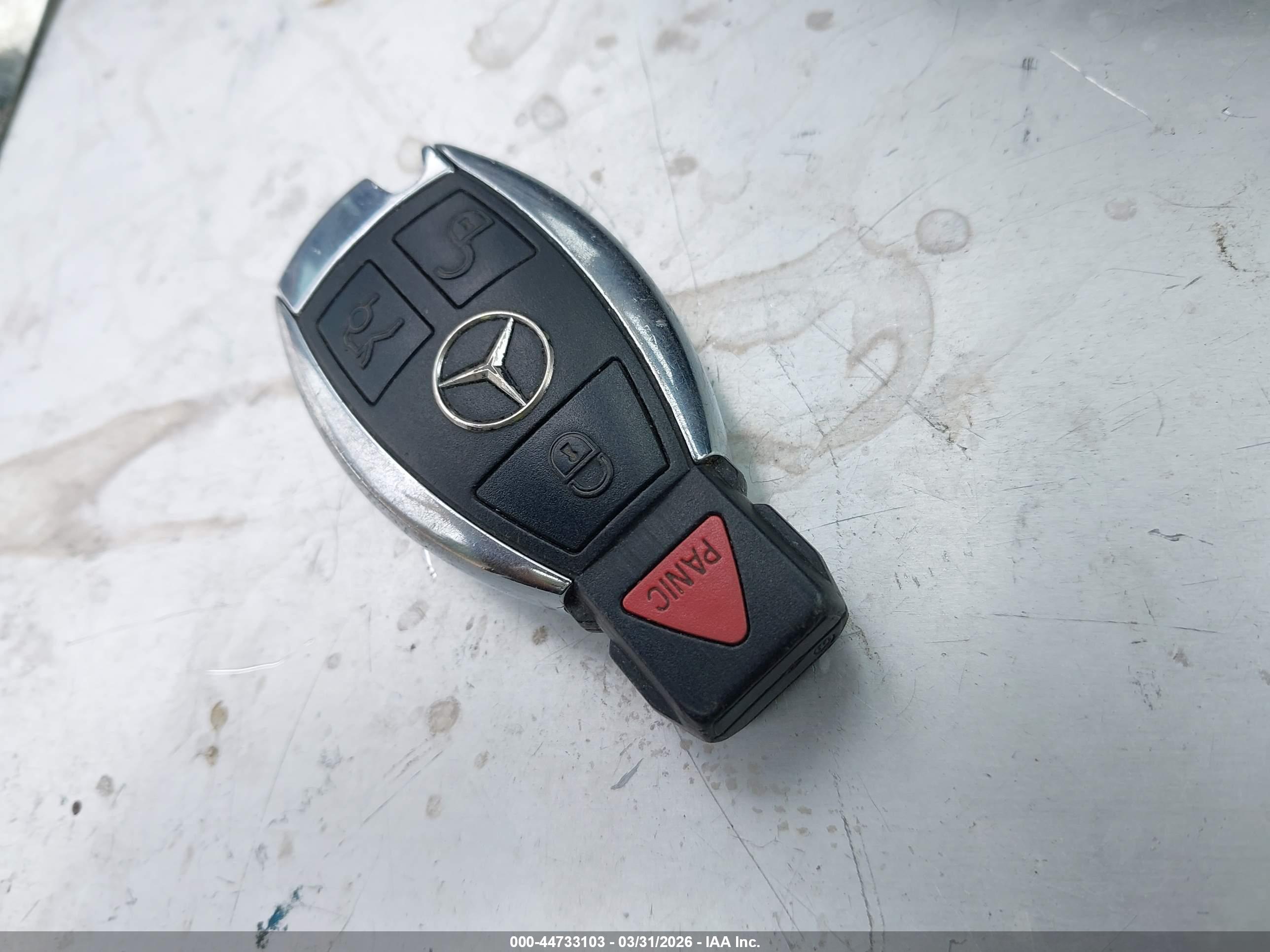MERCEDES-BENZ E image 11