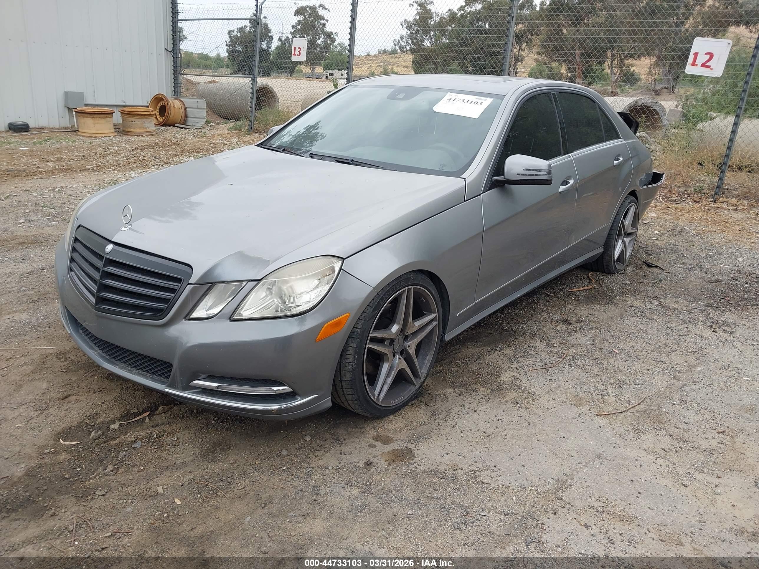 MERCEDES-BENZ E image 2