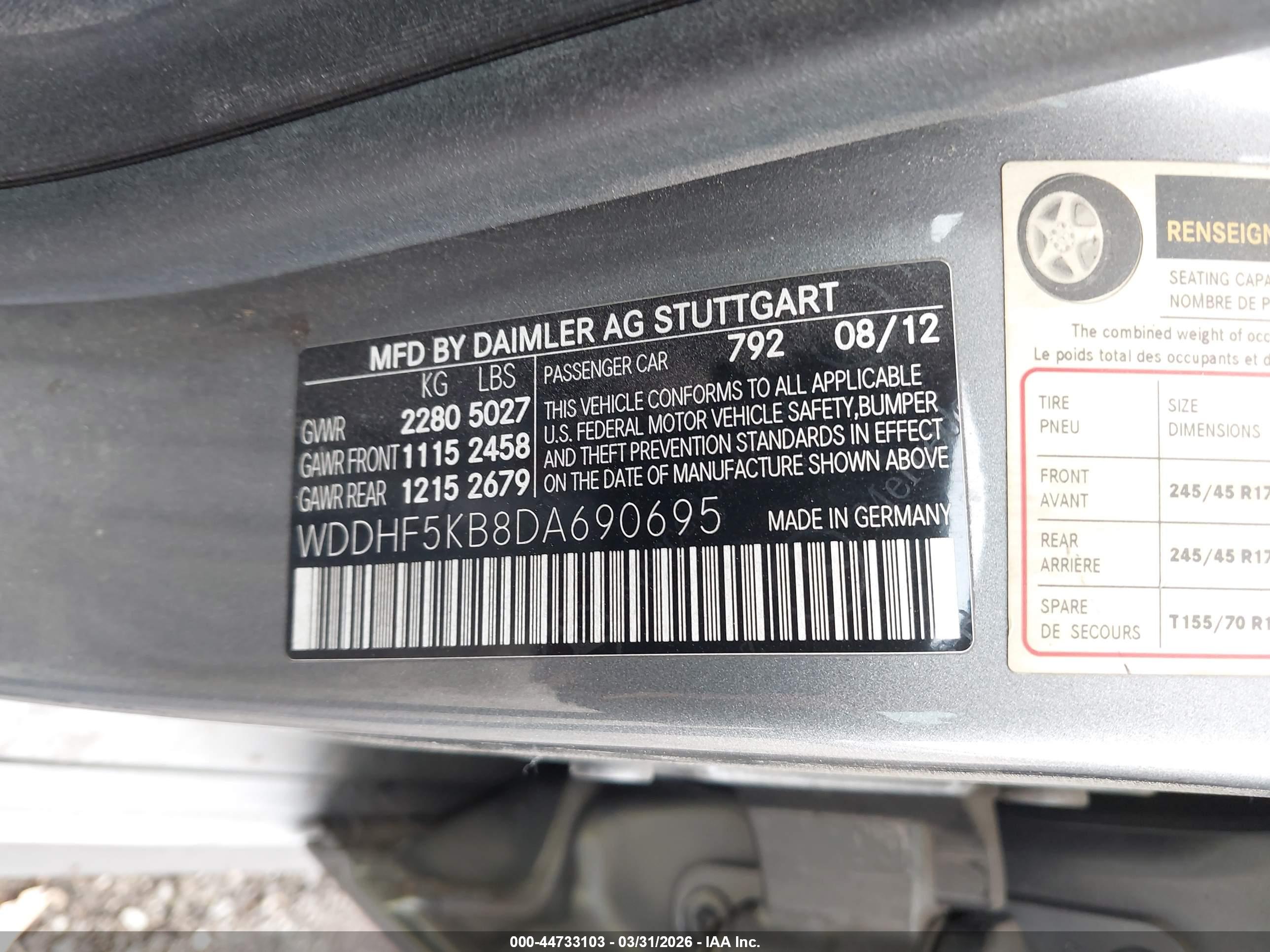 MERCEDES-BENZ E image 9