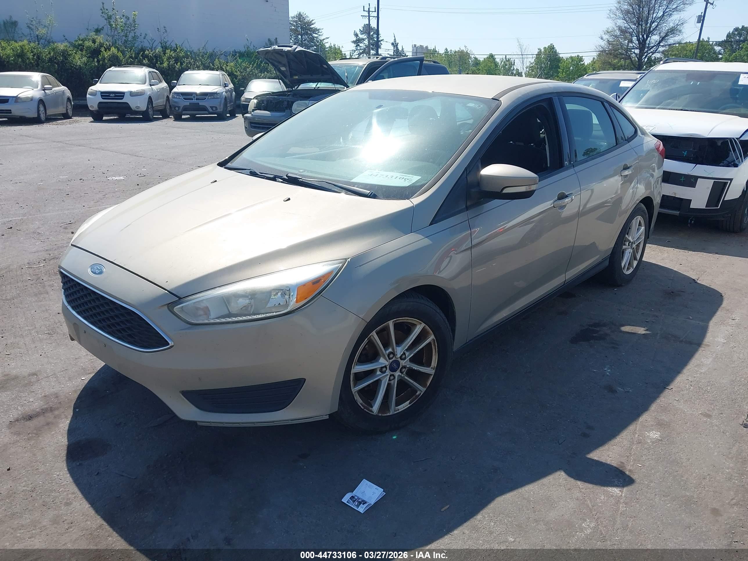 FORD FOCUS image 2
