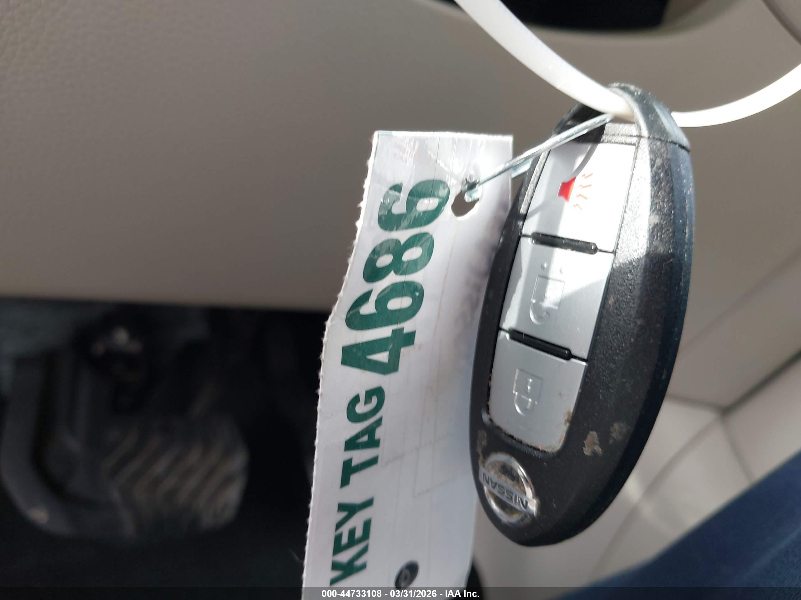 NISSAN ROGUE image 11