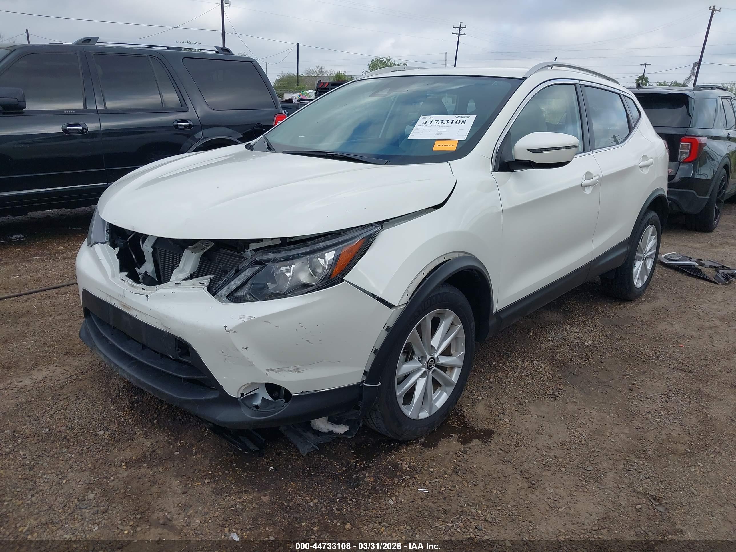 NISSAN ROGUE image 2