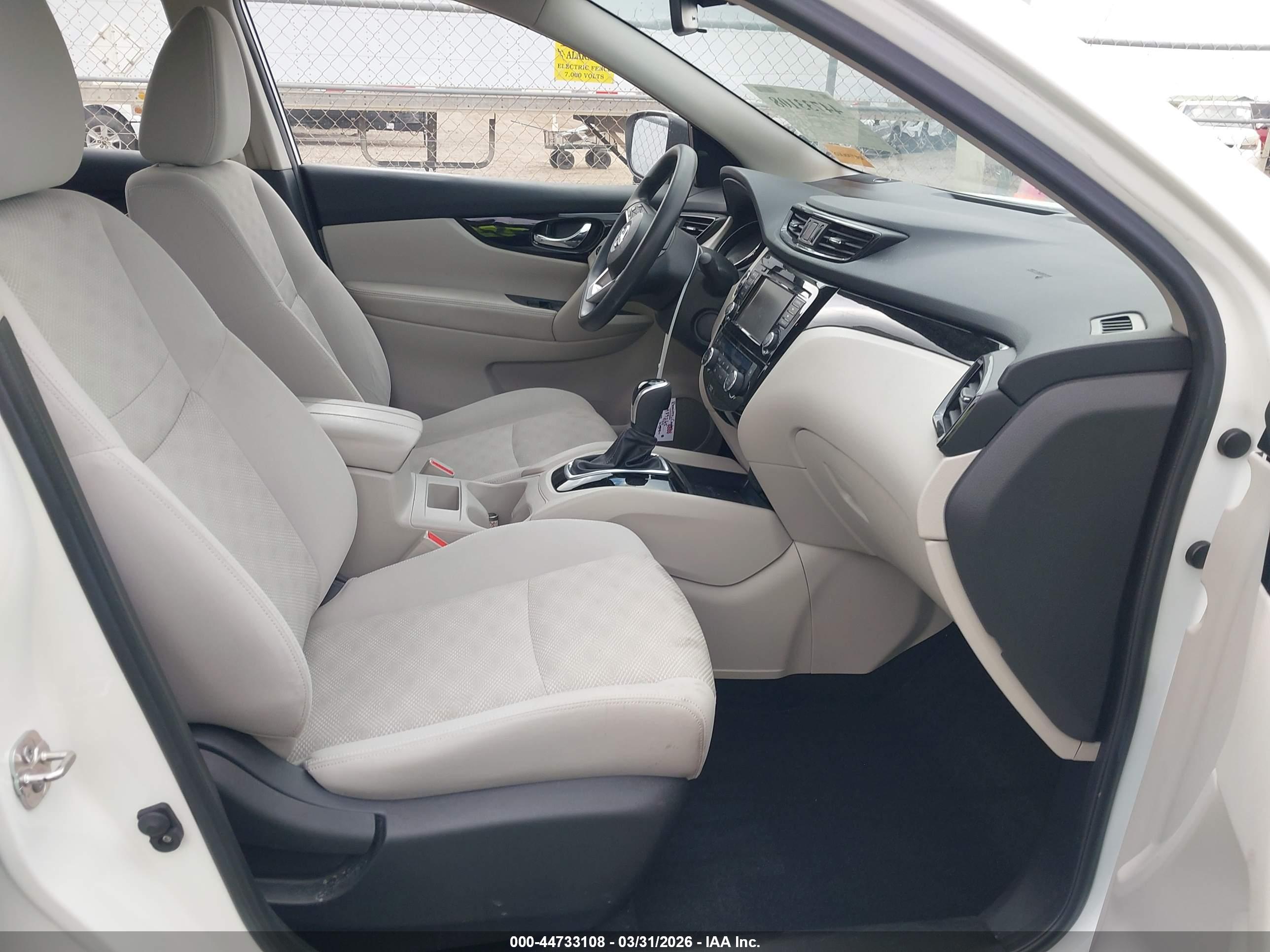 NISSAN ROGUE image 5