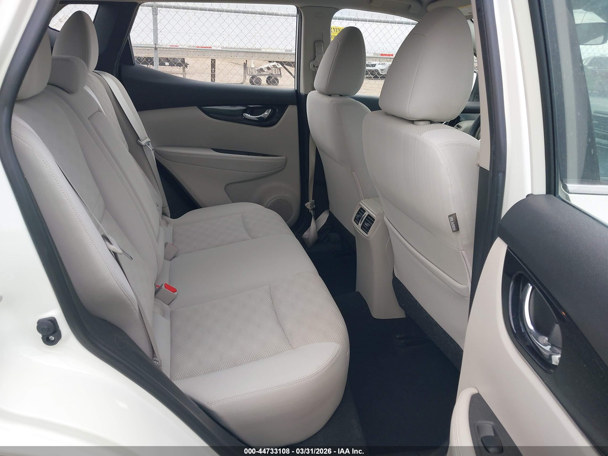 NISSAN ROGUE image 8