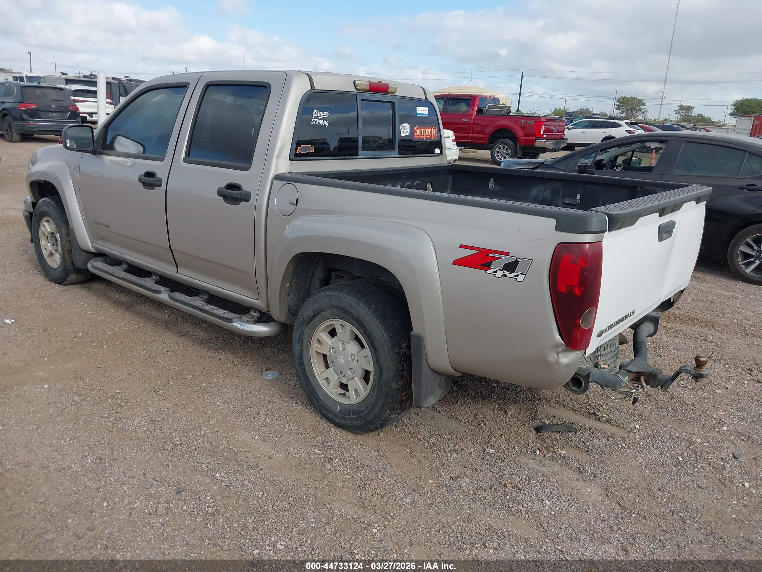 CHEVROLET COLORADO image 3