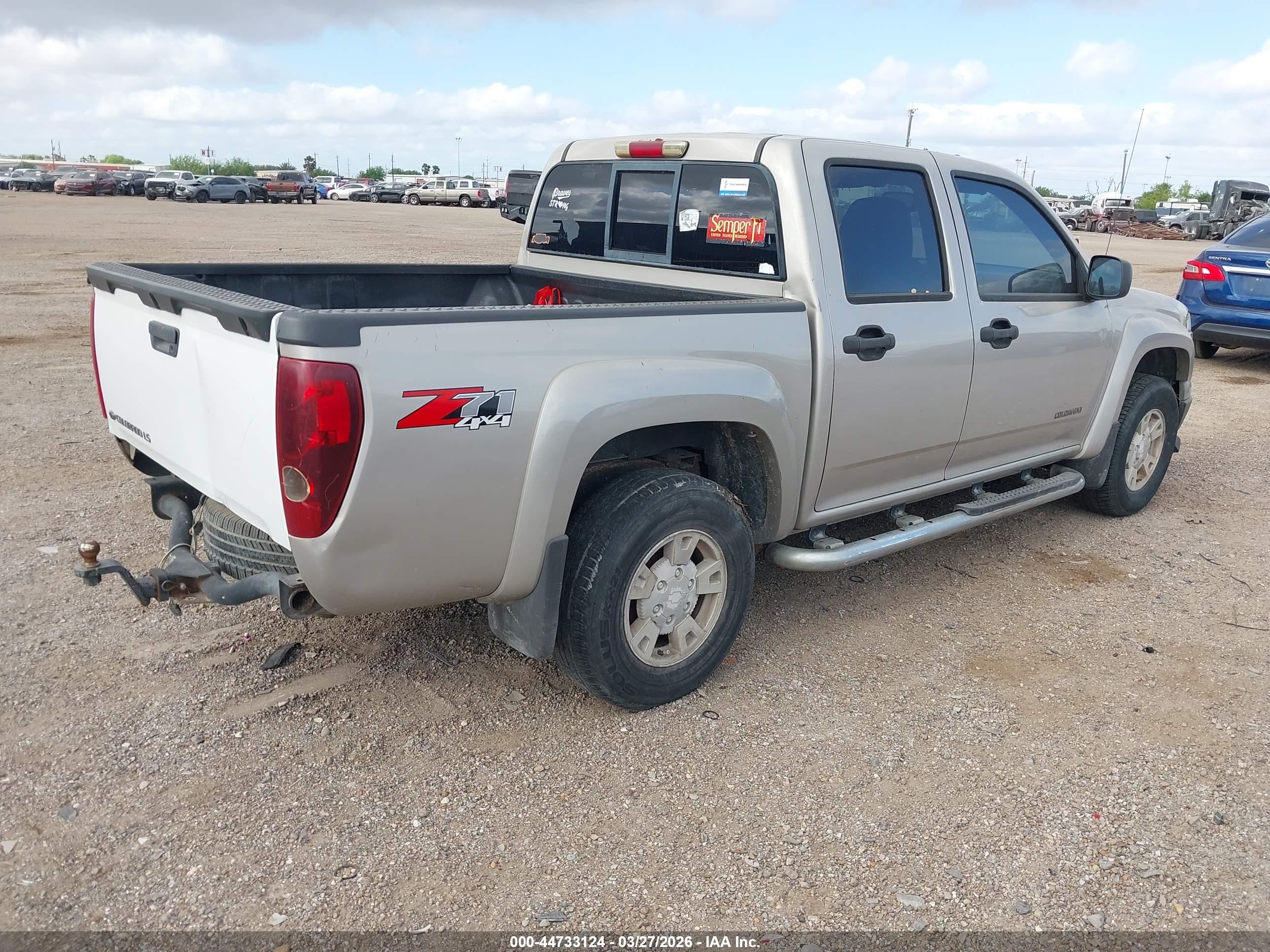 CHEVROLET COLORADO image 4