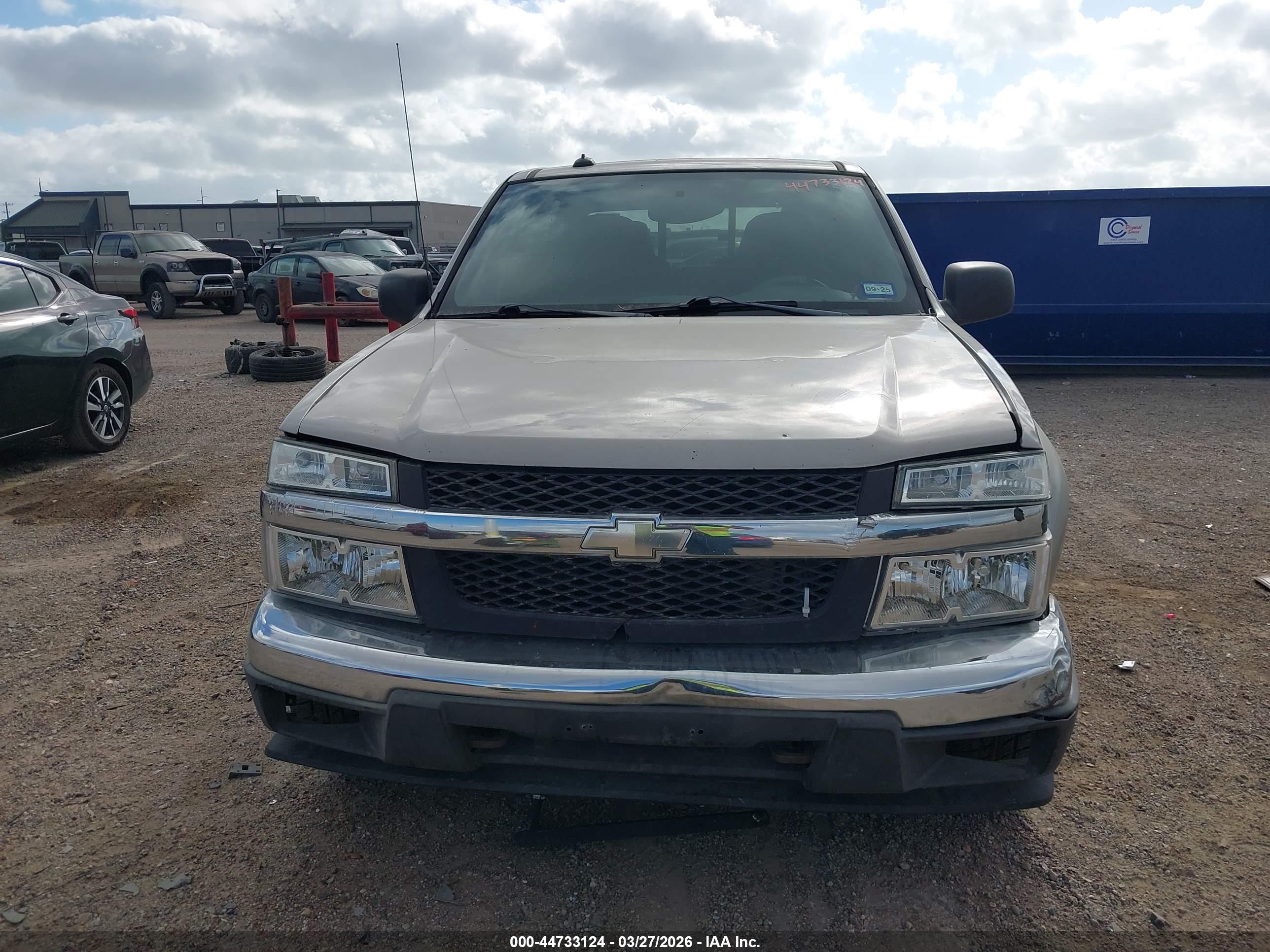 CHEVROLET COLORADO image 6