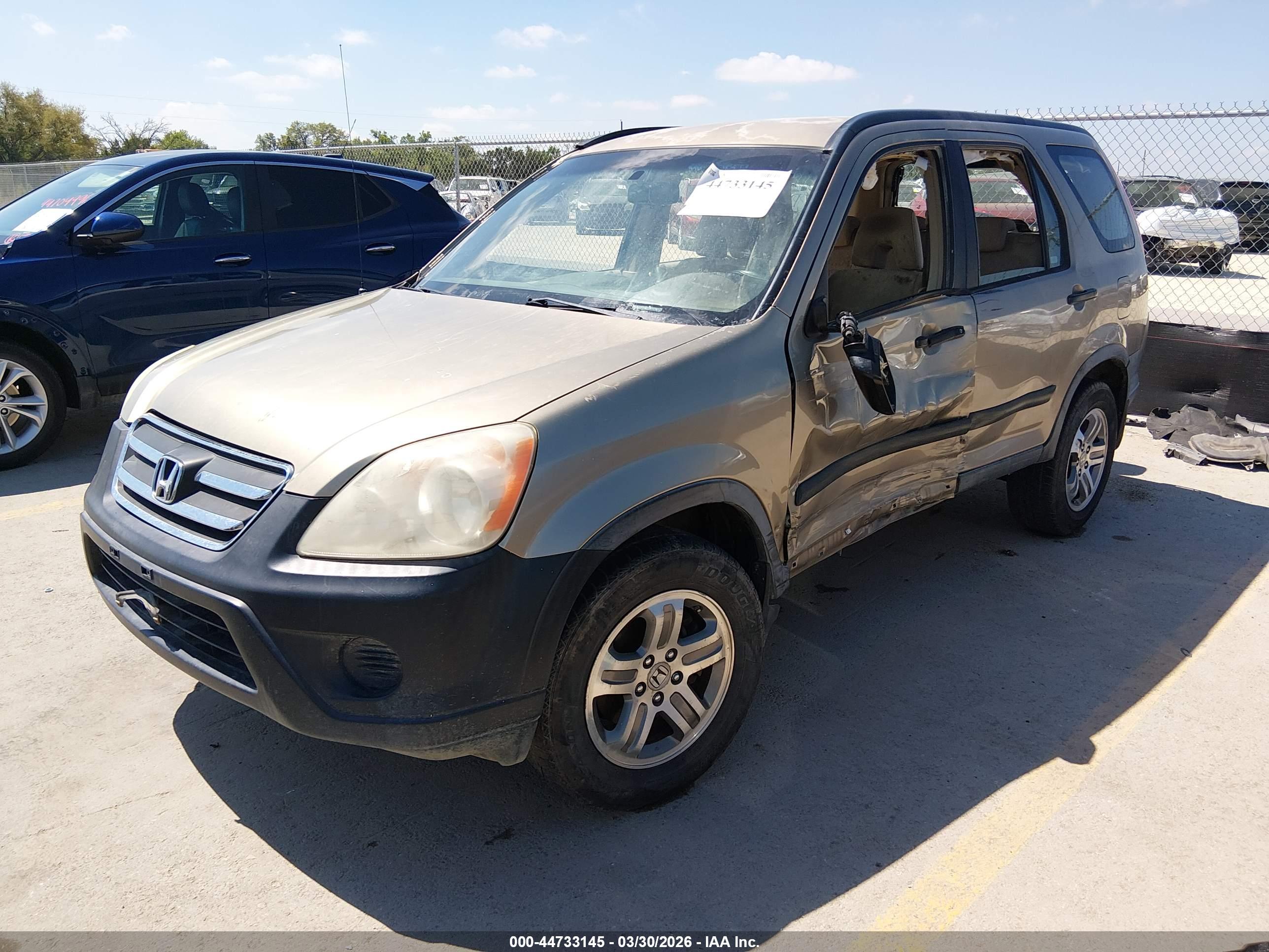 HONDA CR-V image 2
